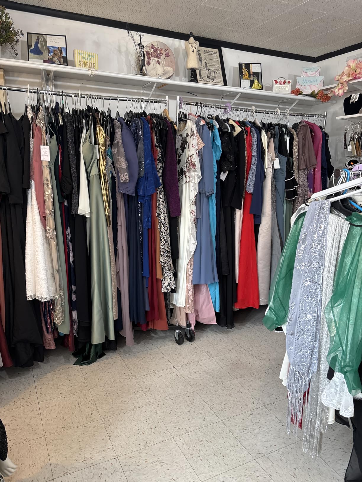 HOKEEPER Commercial Z Base Garment Rack Hold 500LBS Heavy Duty Clothing Rack Adjustable Rolling Clothes Rack for Hanging Clothes Racks on Wheels Portable Z Rack, Chrome Finish - Customer Photo 4