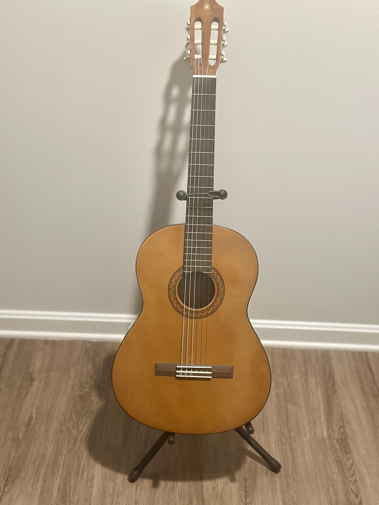 Amazon Basics Height Adjustable Portable Foldable Guitar Stand with Padded Non-Slip Secure Support for Acoustic, Electric, Bass and Banjos, Black Customer Review Amazon Basics Height Adjustable Portable Foldable Guitar Stand with Padded Non-Slip Secure Support for Acoustic, Electric, Bass and Banjos, Black - Customer Photo 5