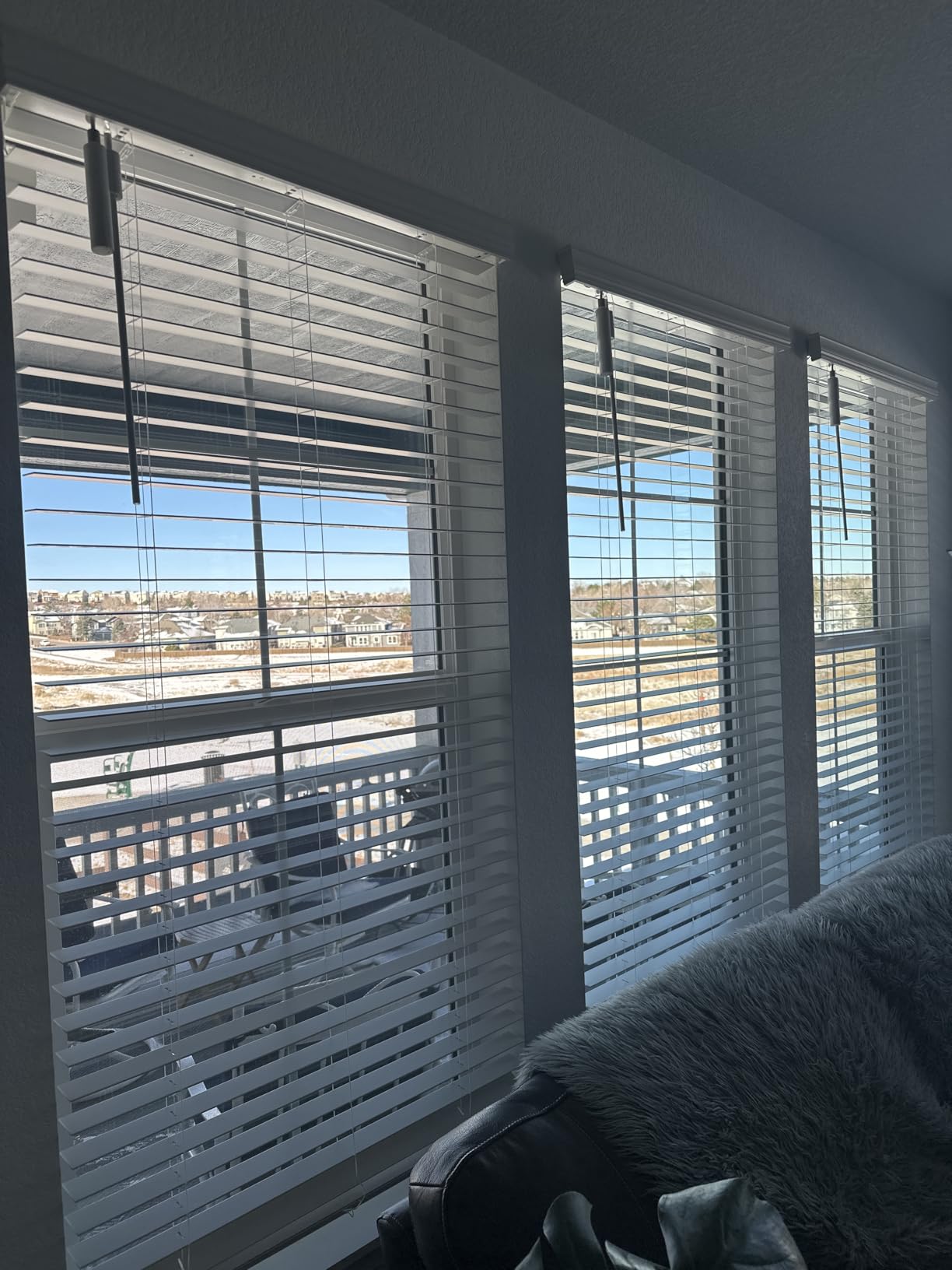 SwitchBot Smart Electric Motorized Blinds Kit - 3Pack with 2.4G WiFi Remote Control, Solar Powered, Compatible with Alexa, Google Home and Siri customer photo 1