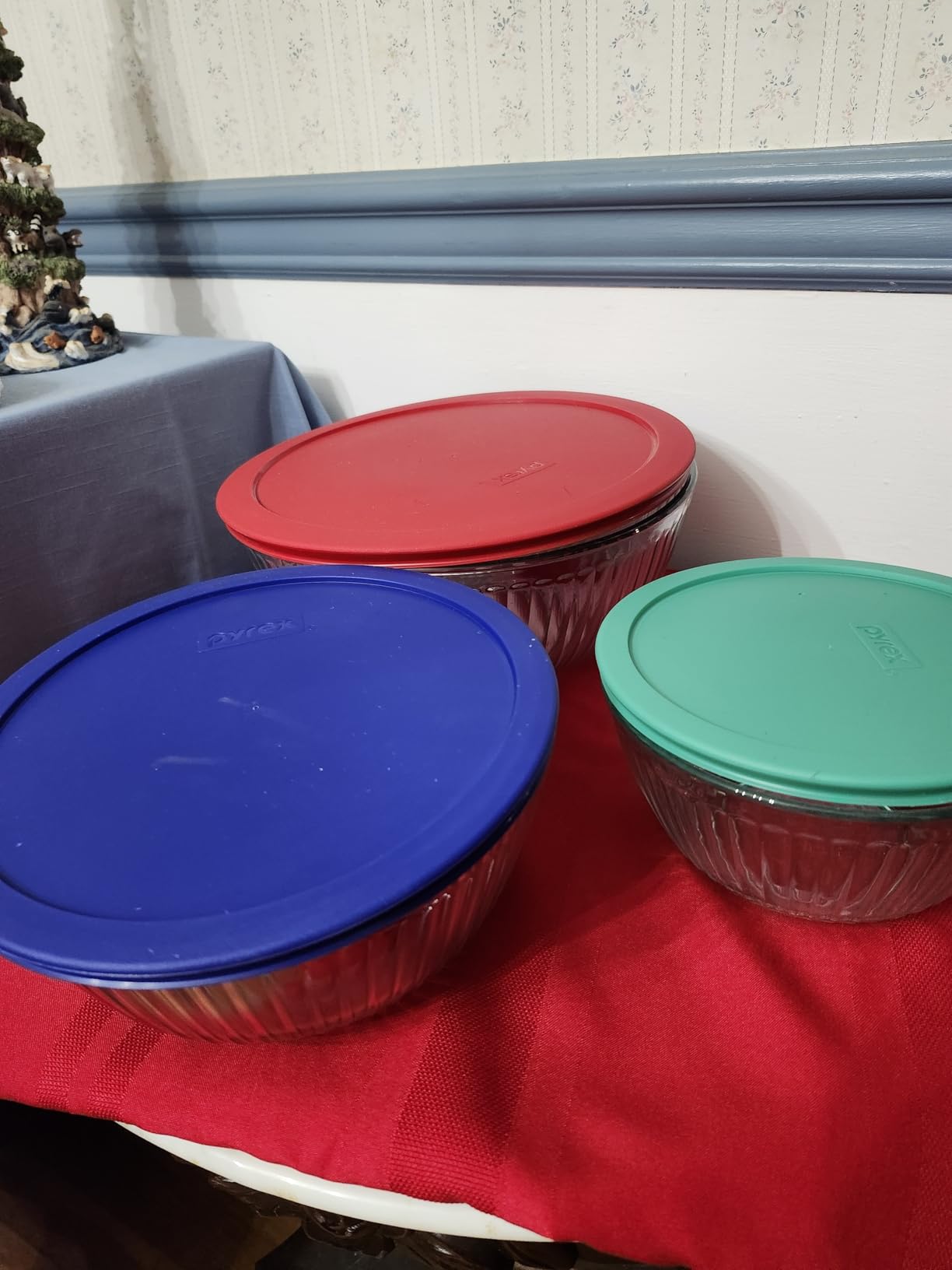 Pyrex Sculpted (3-Pack) Glass Mixing Bowls Set With Plastic Lids For Prepping, Baking and Cooking, Preheated Oven, Dishwasher, Freezer, and Microwave Safe - Customer Photo 2