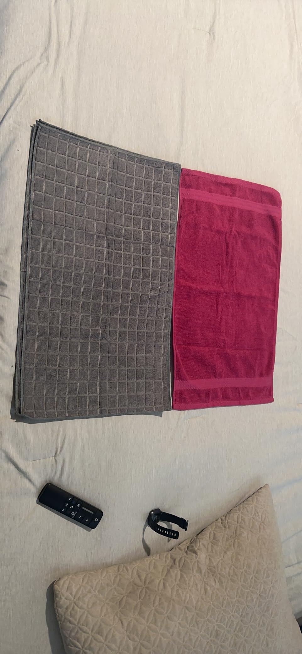 HOMERHYME Microfiber Hand Bath Towels, 6 Pack 25''*15'' Grey Bathroom Hand Towels, All-Purpose Quick Dry Lint Free Soft Absorbent Checkered Washcloth Fingertip Towels Bulk for Travel Gym Hotel - Customer Photo 1