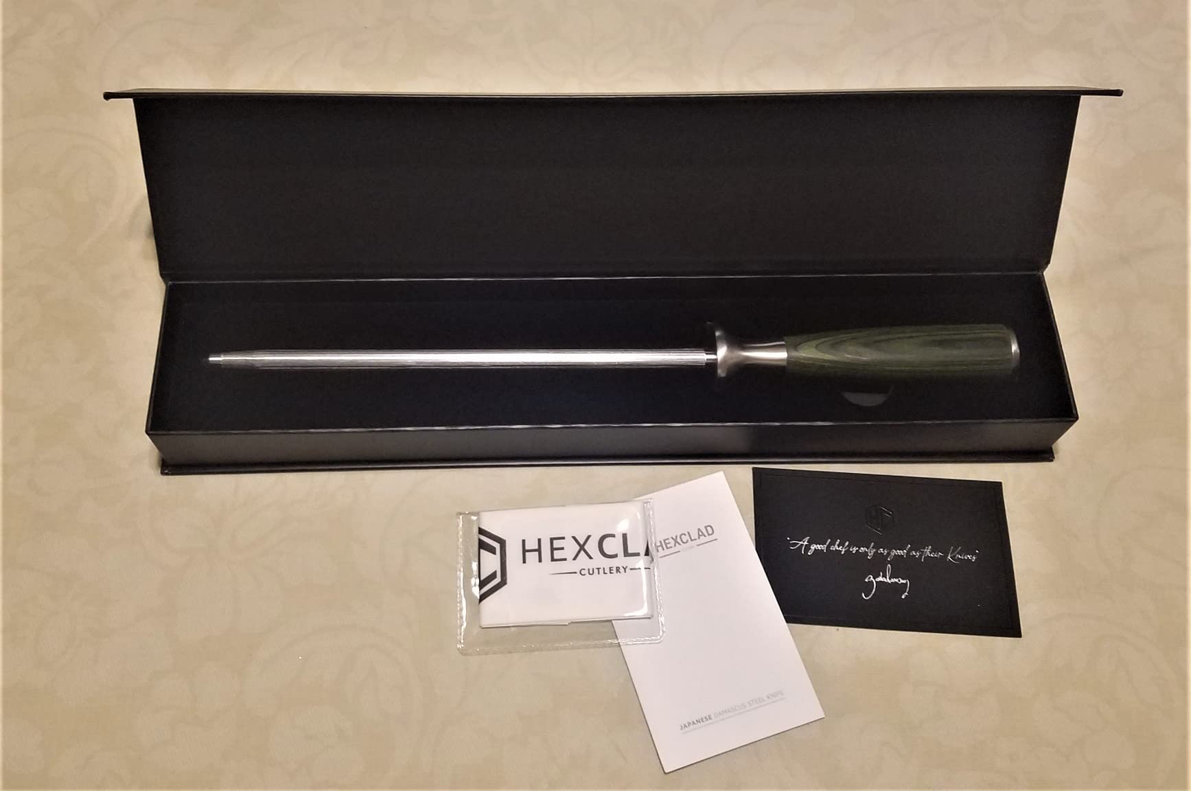 HexClad Nakiri Knife, 6.5-Inch Japanese Damascus Stainless Steel Blade, Pakkawood Handle - Customer Photo 2
