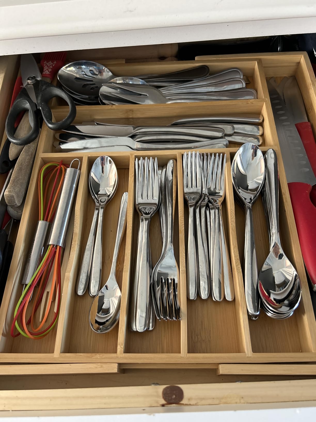60 Piece Silverware Set for 12, Heavy Duty Stainless Steel Flatware Utensils Cutlery Set Including Steak Knife Fork and Spoon, Dishwasher Safe, Gift Package for Wedding Housewarming Customer Review 60 Piece Silverware Set for 12, Heavy Duty Stainless Steel Flatware Utensils Cutlery Set Including Steak Knife Fork and Spoon, Dishwasher Safe, Gift Package for Wedding Housewarming - Customer Photo 3
