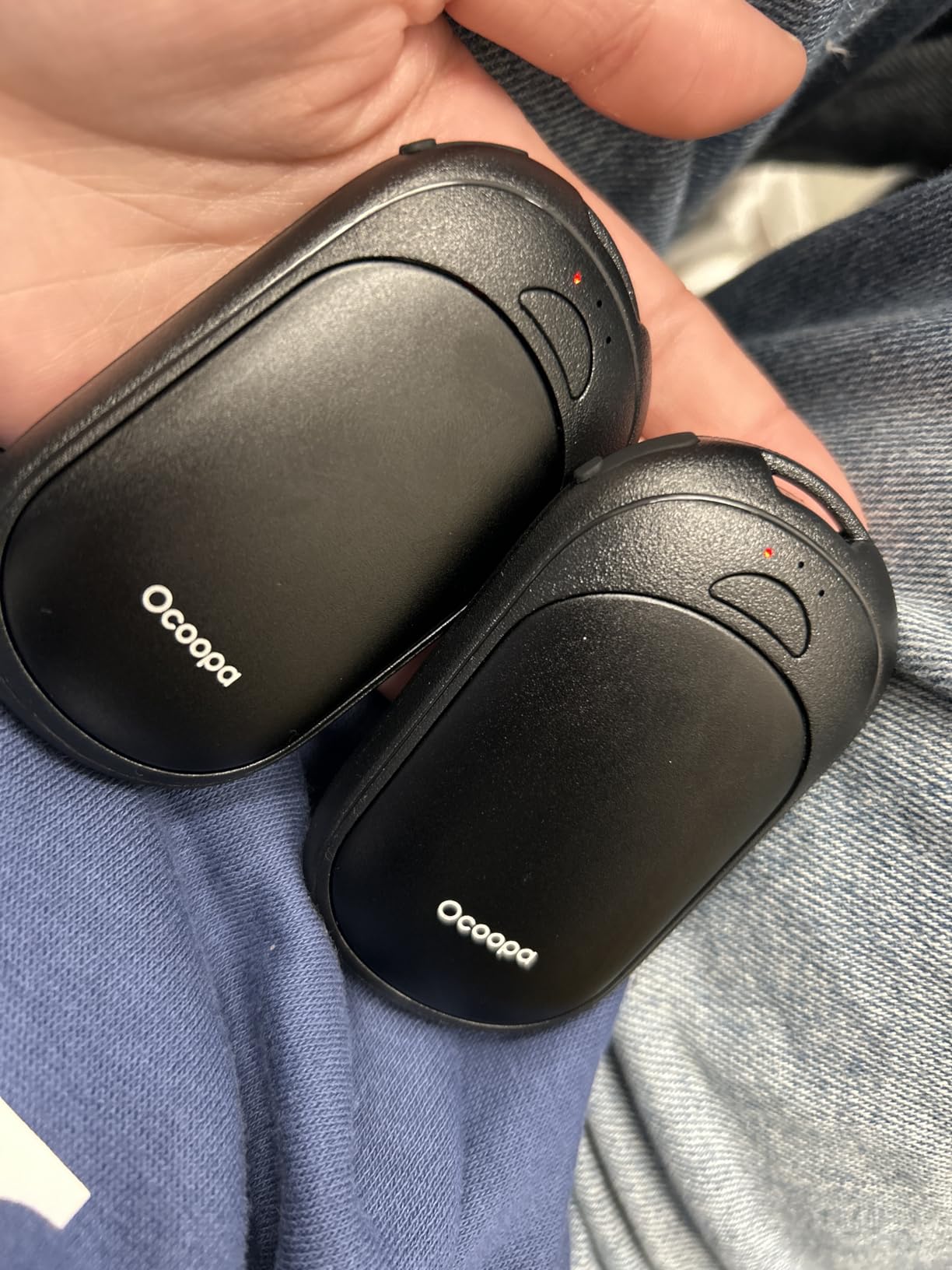 OCOOPA Magnetic Hand Warmers Rechargeable 2 Pack, UL Safety Heat 100-126°F, 3-Settings, Pocket-Sized, Max. 8 Hrs Long Lasting,Great for Raynauds, Golf, Hunting, Camping, Gifts for Men Women, UT3 Lite Customer Review OCOOPA Magnetic Hand Warmers Rechargeable 2 Pack, UL Safety Heat 100-126°F, 3-Settings, Pocket-Sized, Max. 8 Hrs Long Lasting,Great for Raynauds, Golf, Hunting, Camping, Gifts for Men Women, UT3 Lite - Customer Photo 1