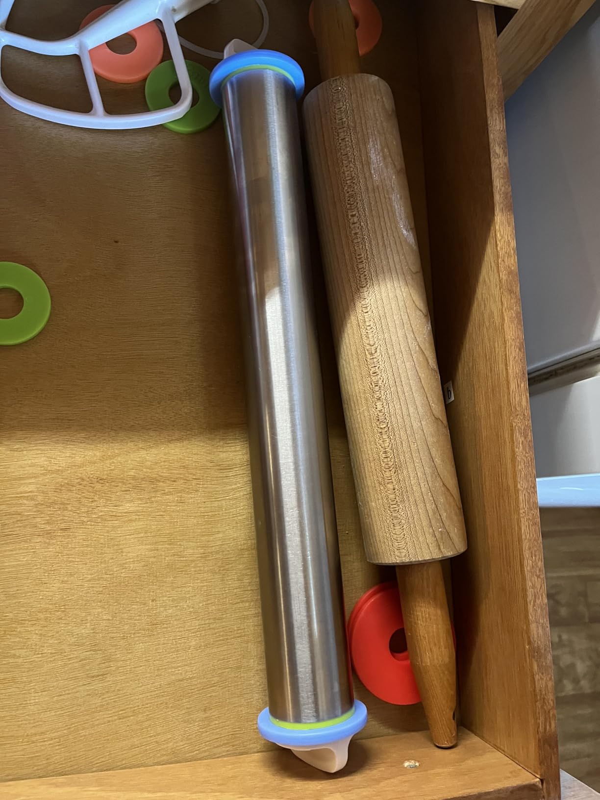 Adjustable Rolling Pin with Thickness Rings for Baking, Stainless Steel Designs Dough Roller Pins for Cookie Decorating Baking Supplies Fondant Cake Baker - Customer Photo 4