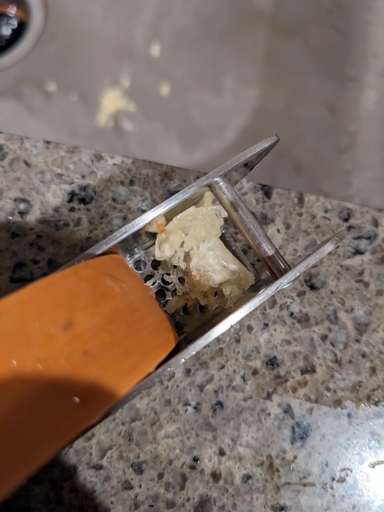 Full Circle Crushed It - Easy-Clean Stainless Steel Garlic Press - Customer Photo 2