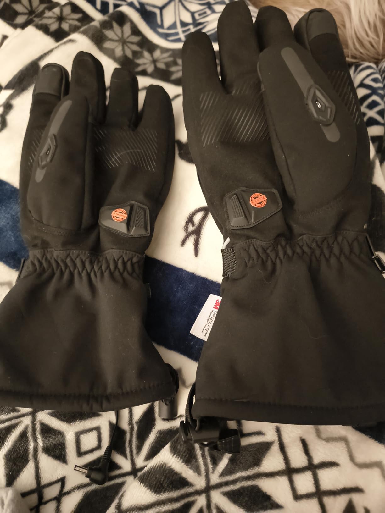 Heated Motorcycle Gloves for Men & Women - 7.4V 3000mAh Rechargeable Batteries, Electric, Touchscreen, Waterproof, Windproof, Non-Slip, Skiing, Cycling, Fishing customer photo 2