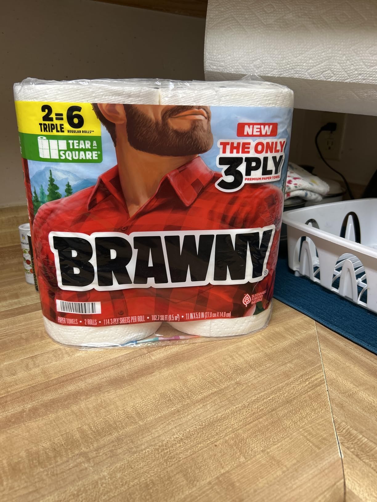 Brawny Tear-A-Square Paper Towels, 12 Family = 30 Regular Rolls, 2X More Durable*, 3 Sheet Sizes, Strong and Absorbent Extra-Large roll Customer Review Brawny Tear-A-Square Paper Towels, 12 Family = 30 Regular Rolls, 2X More Durable*, 3 Sheet Sizes, Strong and Absorbent Extra-Large roll - Customer Photo 1