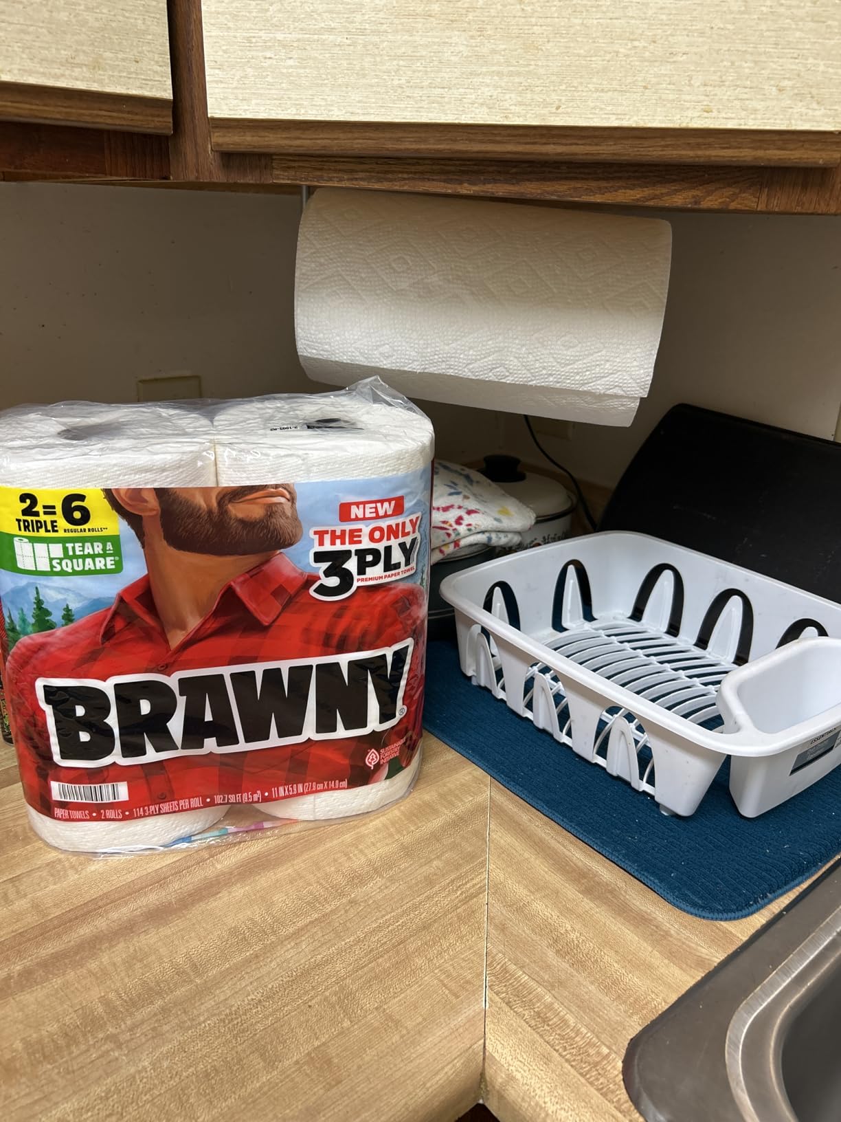 Brawny Tear-A-Square Paper Towels, 12 Family = 30 Regular Rolls, 2X More Durable*, 3 Sheet Sizes, Strong and Absorbent Extra-Large roll Customer Review Brawny Tear-A-Square Paper Towels, 12 Family = 30 Regular Rolls, 2X More Durable*, 3 Sheet Sizes, Strong and Absorbent Extra-Large roll - Customer Photo 2