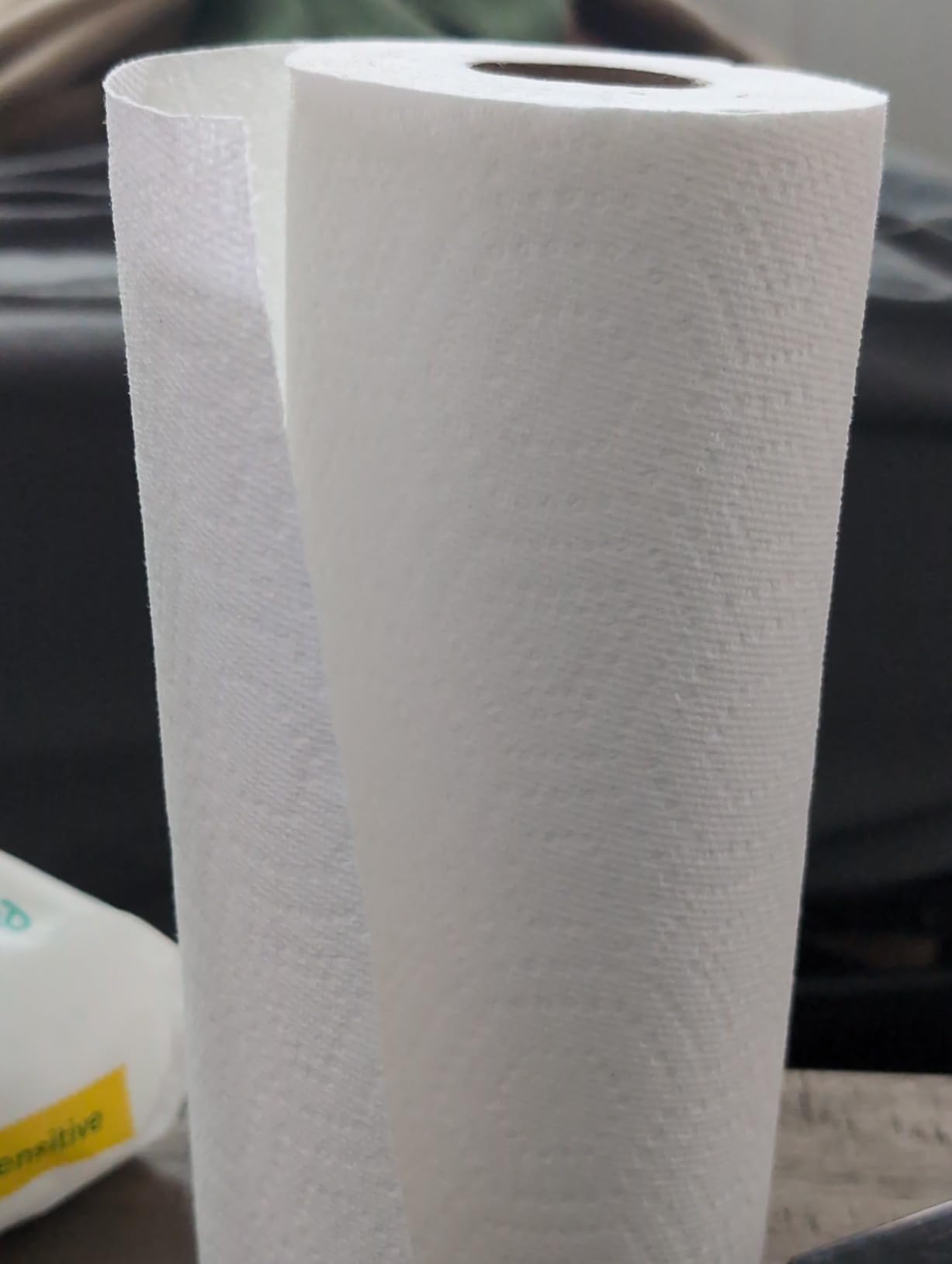 Brawny Pick-A-Size Paper Towels, 6 Double Rolls = 12 Regular Rolls, 2 Sheet Sizes (Half or Full), Strong Paper Towel For Everyday Use Customer Review Brawny Pick-A-Size Paper Towels, 6 Double Rolls = 12 Regular Rolls, 2 Sheet Sizes (Half or Full), Strong Paper Towel For Everyday Use - Customer Photo 2
