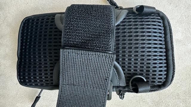 RDMODO Running Armband Phone Holder，Small Crossbody Shoulder Holsters Bag，Phone Arm Bands for Running Walking，Water Resistance Running Phone Armband for iPhone 15 14 13 Pro Max Samsung 7.2 Inch（Black） - Customer Photo 4