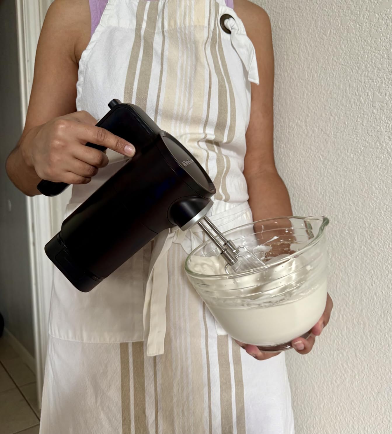 KitchenAid Go Cordless Hand Mixer - battery included, KHMR762, Black Matte - Customer Photo 1