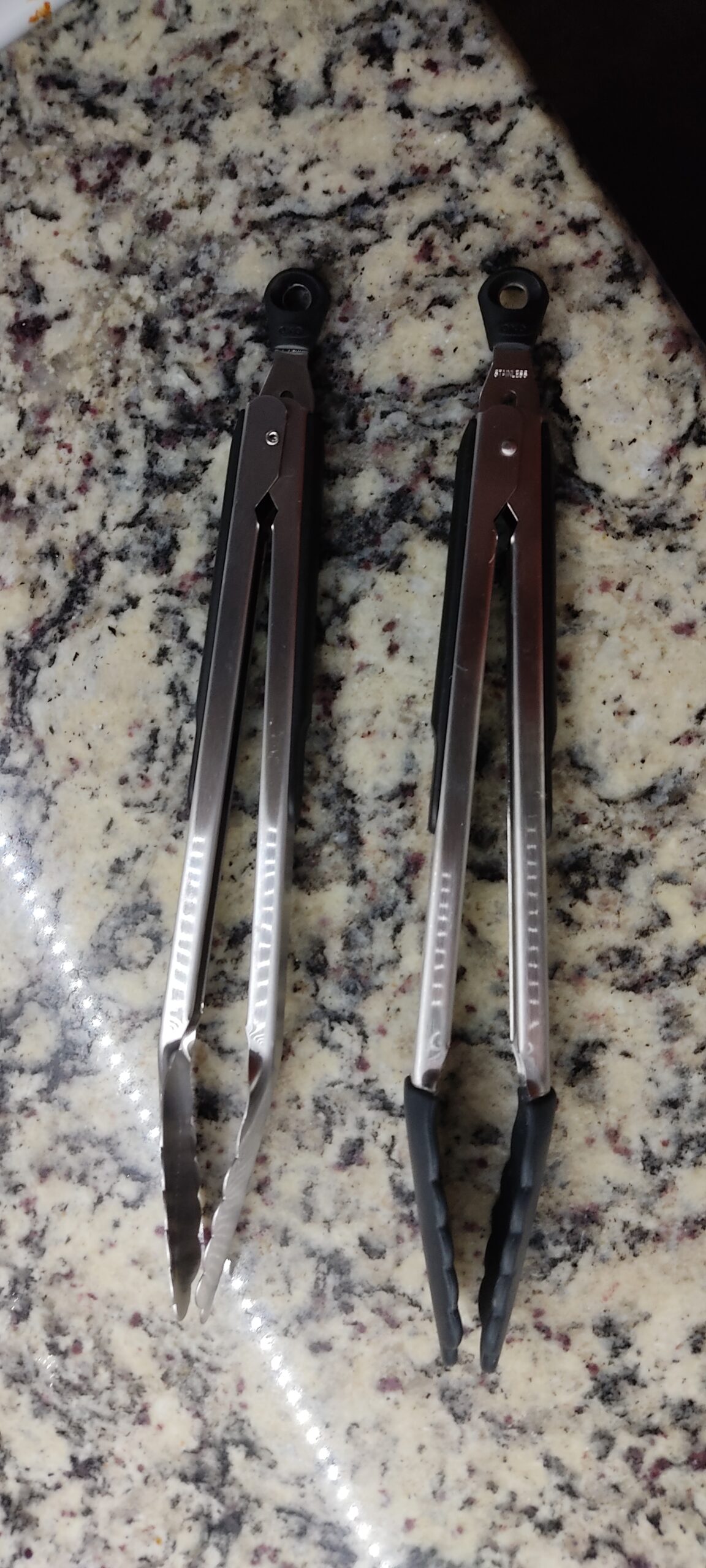 OXO Good Grips 9-Inch Tongs with Silicone Heads,(Pack of 2) - Customer Photo 1