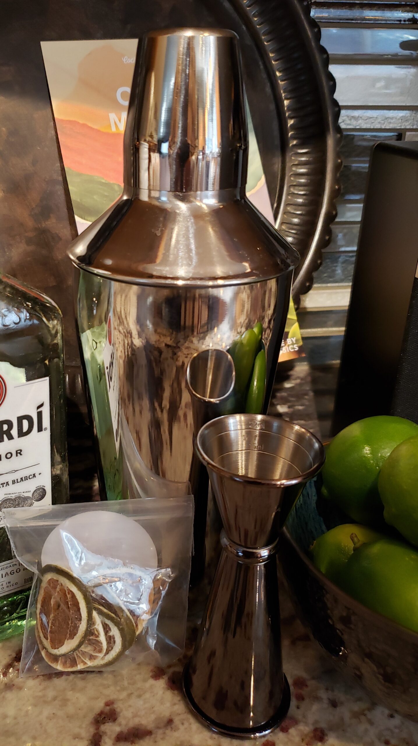 Homestia Bell Jigger Set for Bartending, Cocktail Jigger 2 oz 1 oz, Premium 304 Stainless Steel Shot Measure Double Jigger Measurements inside Bar Liquor Measuring Jigger (Black) - Customer Photo 2