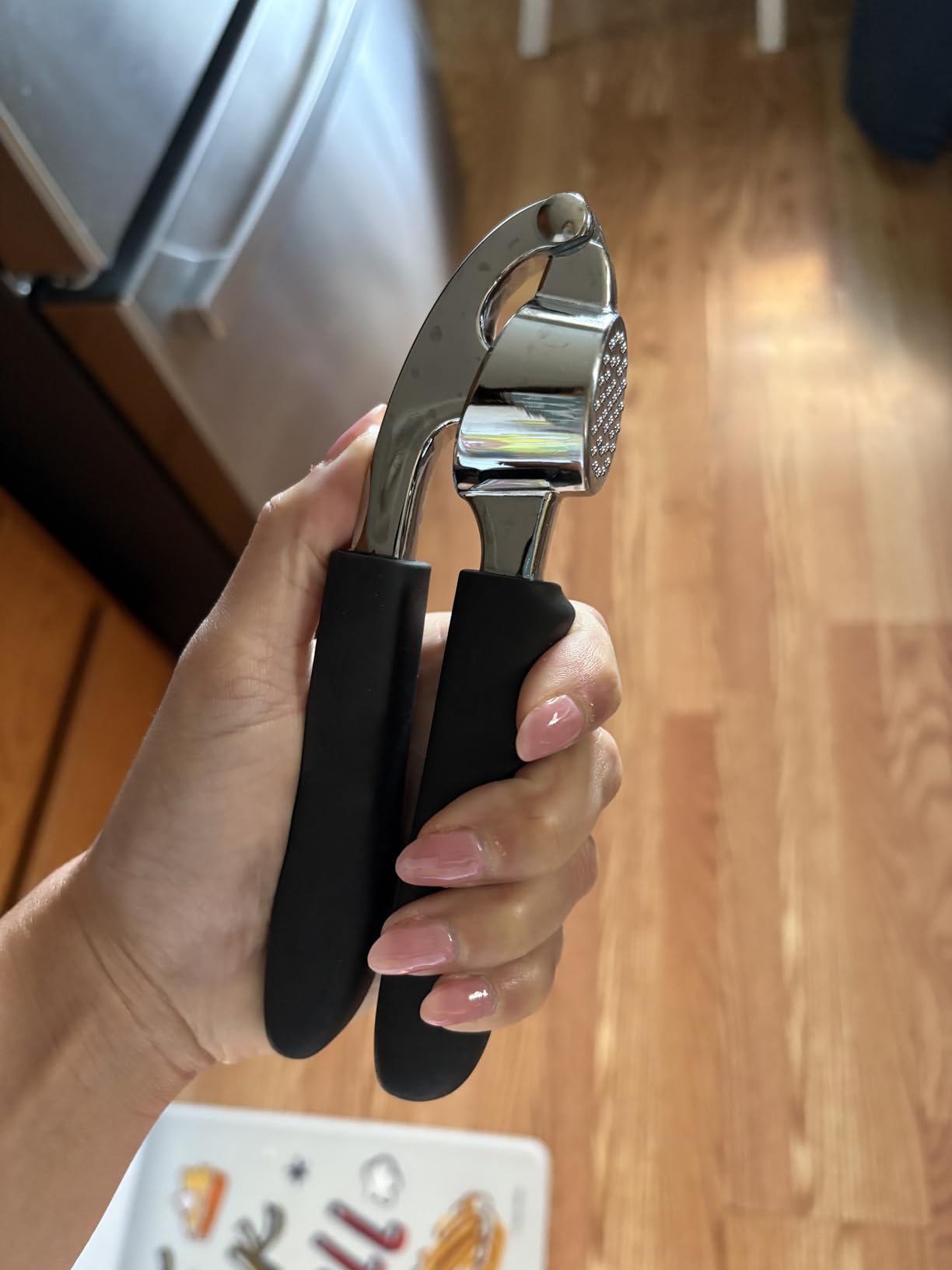 GORILLA GRIP Garlic Press and Peel Set, Heavy Duty Mincer Tool, Large Ergonomic Handle - Customer Photo 1