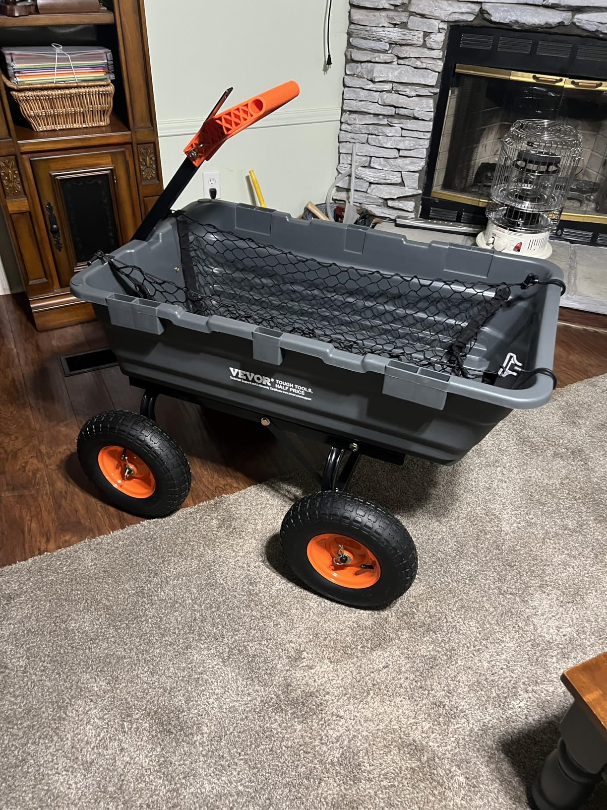 VEVOR 4 Cu.Ft. 600lbs Poly Garden Cart Dump Wagon, Heavy Duty 4 Wheel Wheelbarrow Yard Cart Dump Wagon with 10in All Terrain Wheels, Steel Frame and Quick Release System customer photo 1