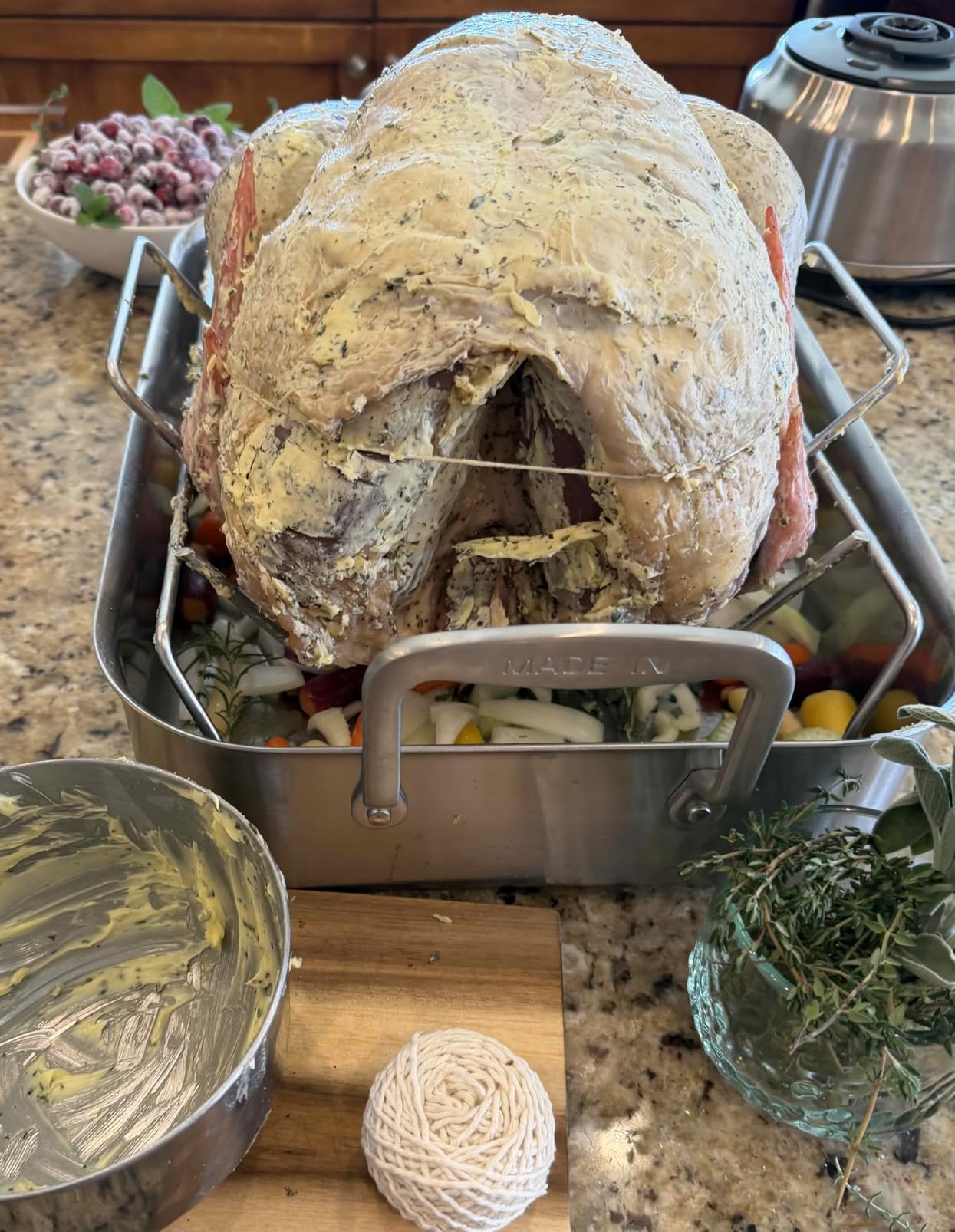 Made In Cookware - Stainless Clad Roasting Pan - 3-Ply Stainless Clad - Professional Cookware - Crafted in Thailand - Customer Photo 1