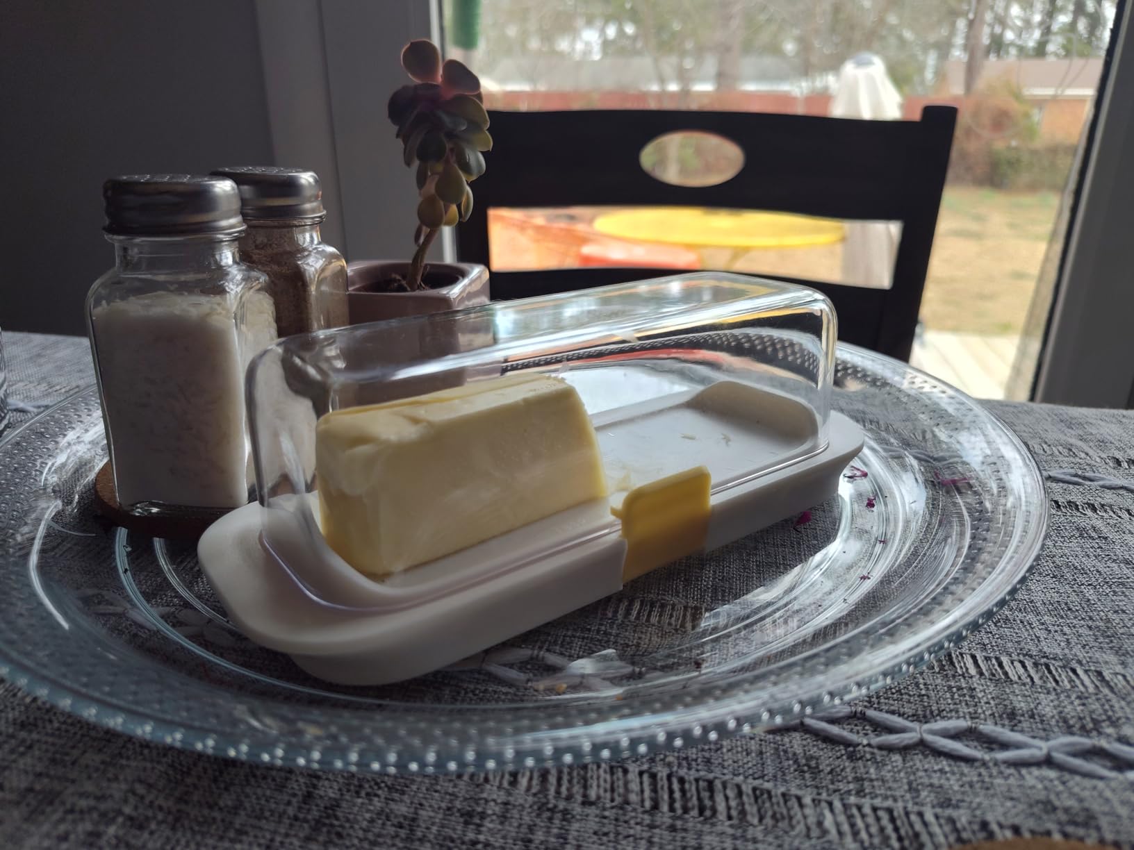 Pisol Butter Dish with Lid for Countertop and Refrigerator Door Shelf, Airtight Butter Keeper Container, Butter Holder for East/West Coast Butter, BPA-free, Microwave/Dishwasher Safe - Customer Photo 1