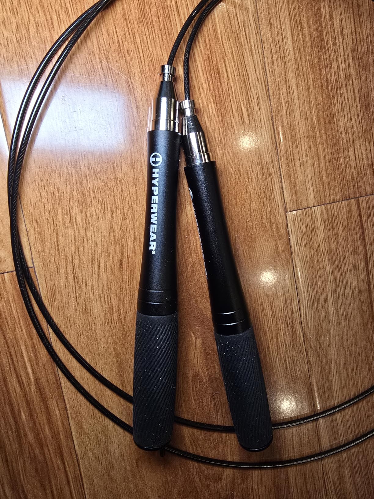 HYPERWEAR Adjustable Speed Jump Rope – Patented Self-Locking Cable System, Aluminum Handles with Knurled Silicone Grip for Cardio, Cross Training & Boxing Customer Review HYPERWEAR Adjustable Speed Jump Rope – Patented Self-Locking Cable System, Aluminum Handles with Knurled Silicone Grip for Cardio, Cross Training & Boxing - Customer Photo 1