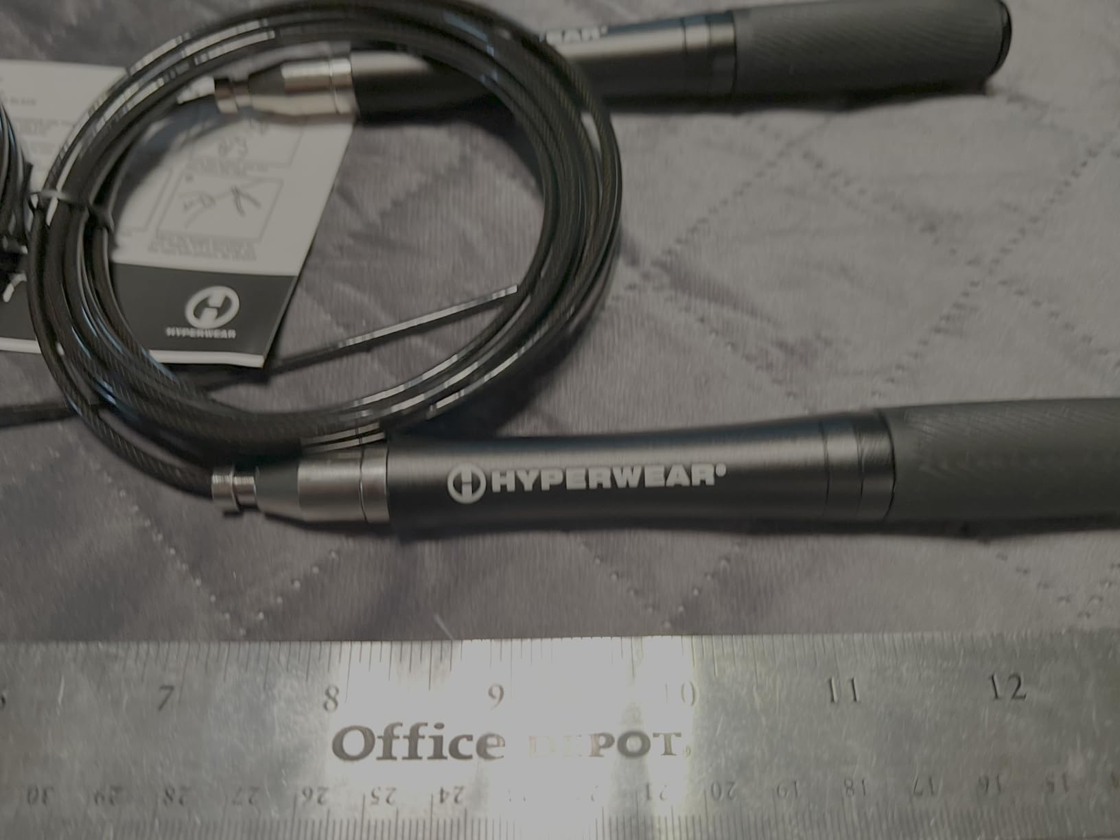 HYPERWEAR Adjustable Speed Jump Rope – Patented Self-Locking Cable System, Aluminum Handles with Knurled Silicone Grip for Cardio, Cross Training & Boxing Customer Review HYPERWEAR Adjustable Speed Jump Rope – Patented Self-Locking Cable System, Aluminum Handles with Knurled Silicone Grip for Cardio, Cross Training & Boxing - Customer Photo 3