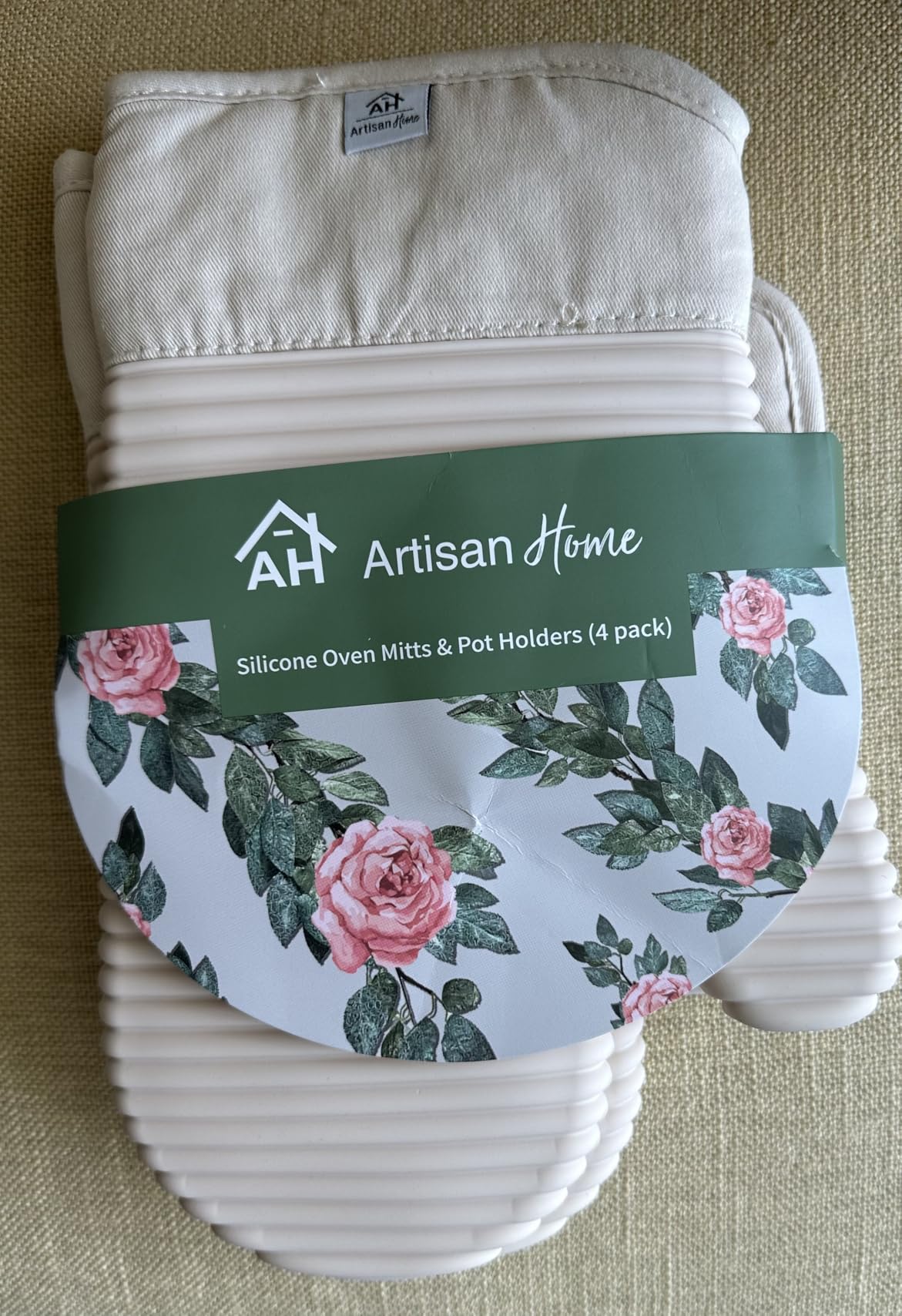 Extra Long Silicone Oven Mitts and Pot Holders Sets | Heat Resistant 500°F BPA-Free Food Grade Silicone Hot Pads & Kitchen Mittens | 4-Piece Set of Oven Gloves & Potholders for Kitchens. Customer Review Extra Long Silicone Oven Mitts and Pot Holders Sets | Heat Resistant 500°F BPA-Free Food Grade Silicone Hot Pads & Kitchen Mittens | 4-Piece Set of Oven Gloves & Potholders for Kitchens. - Customer Photo 5