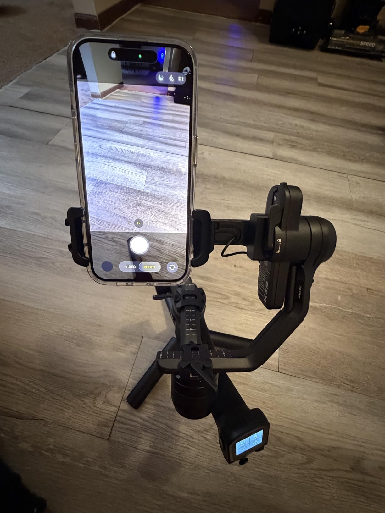 FeiyuTech SCORP Mini 3 Gimbal Stabilizer for Smartphone, Built-in AI Tracking Module & Cooling Fan, 2KG Payload 3-Axis Phone Gimbal with Integrated Grip Design, Gimbal Stabilizer for iPhone & Android customer photo 1