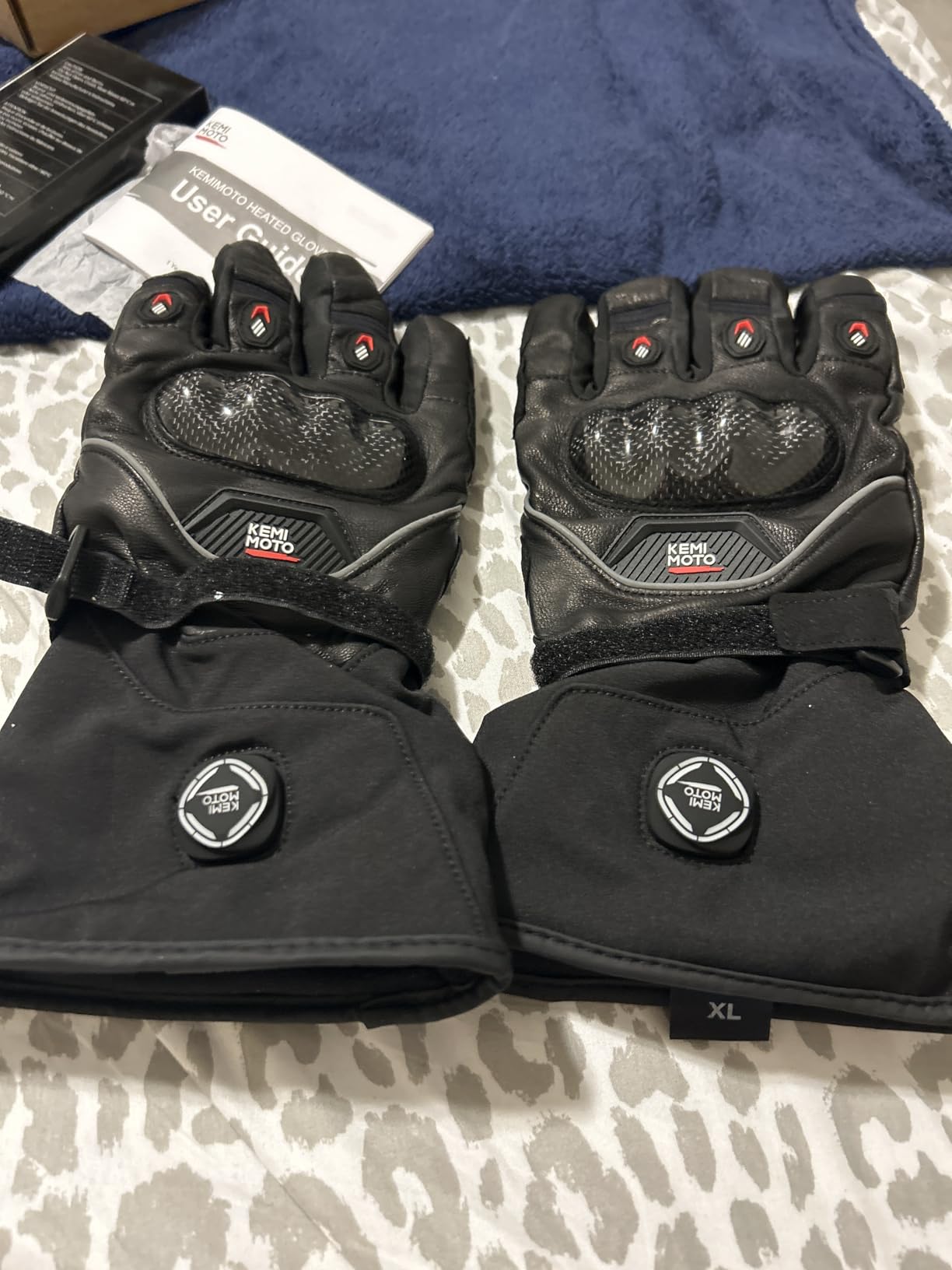 KEMIMOTO Heated Motorcycle Gloves for Men with Hard Protective Shields, Carbon Nanotube Heating Gloves, 7.4V 3000mAh Rechargeable Battery, Waterproof, Windproof, Touchscreen Compatible customer photo 1