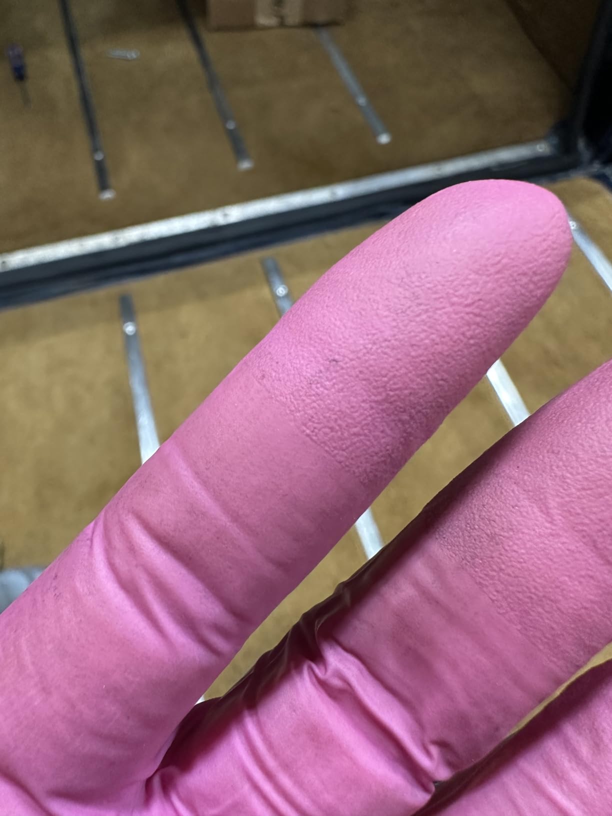 Beastek Nitrile Disposable Exam Gloves, 4Mil 100Ct Powder-Free Latex-Free Food-Safe for Cooking Medical Esthetician, Hot Pink - Customer Photo 2