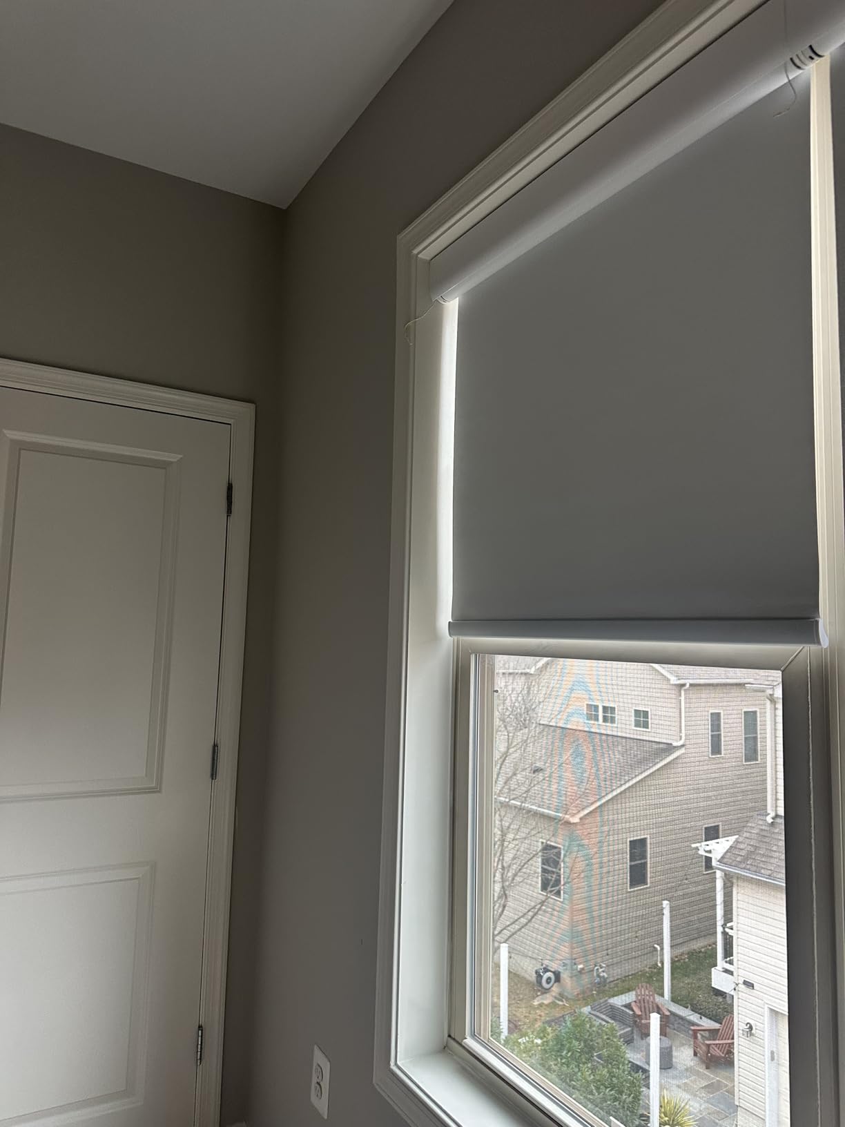 Kincmo No Drill Motorized Blinds with Remote, 100% Blackout Roller Shades for Windows, Custom Electric Blinds Compatible with Alexa, Apple Homekit, Google Home (100% Blackout - Fabric Samples) Customer Review Kincmo No Drill Motorized Blinds with Remote, 100% Blackout Roller Shades for Windows, Custom Electric Blinds Compatible with Alexa, Apple Homekit, Google Home (100% Blackout - Fabric Samples) - Customer Photo 2