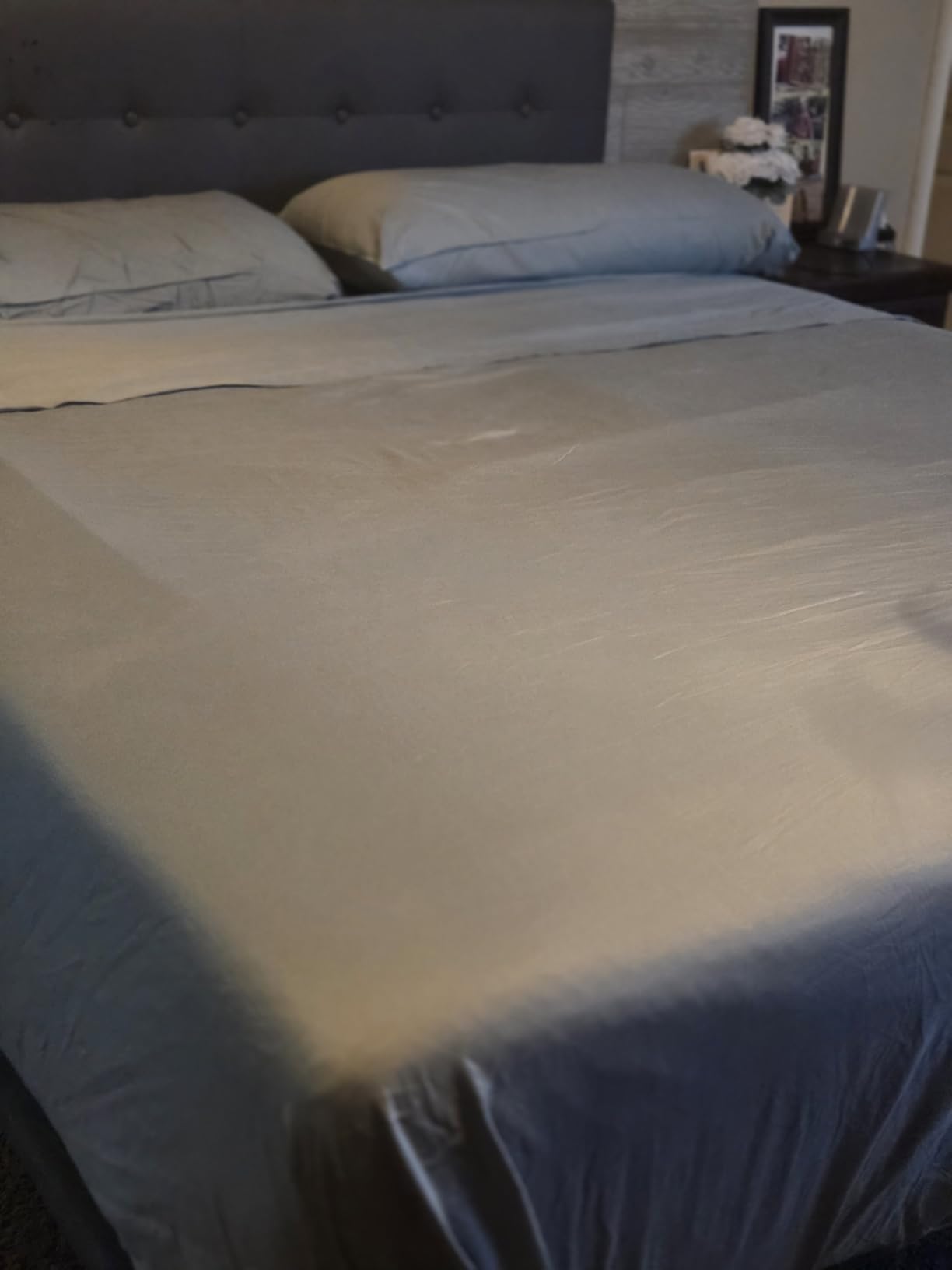 TWK Luxury Sheet Set, Genuine 100% Organic Viscose Derived from Bamboo, Cooling & Breathable, Silky Soft, Bedding Sheets & Pillowcases (Sea Glass, King) customer photo 1