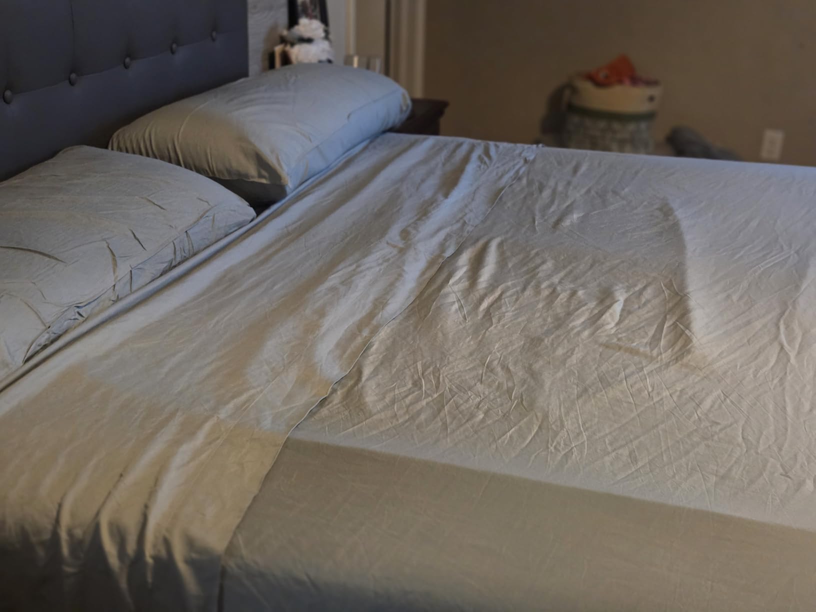 TWK Luxury Sheet Set, Genuine 100% Organic Viscose Derived from Bamboo, Cooling & Breathable, Silky Soft, Bedding Sheets & Pillowcases (Sea Glass, King) customer photo 2