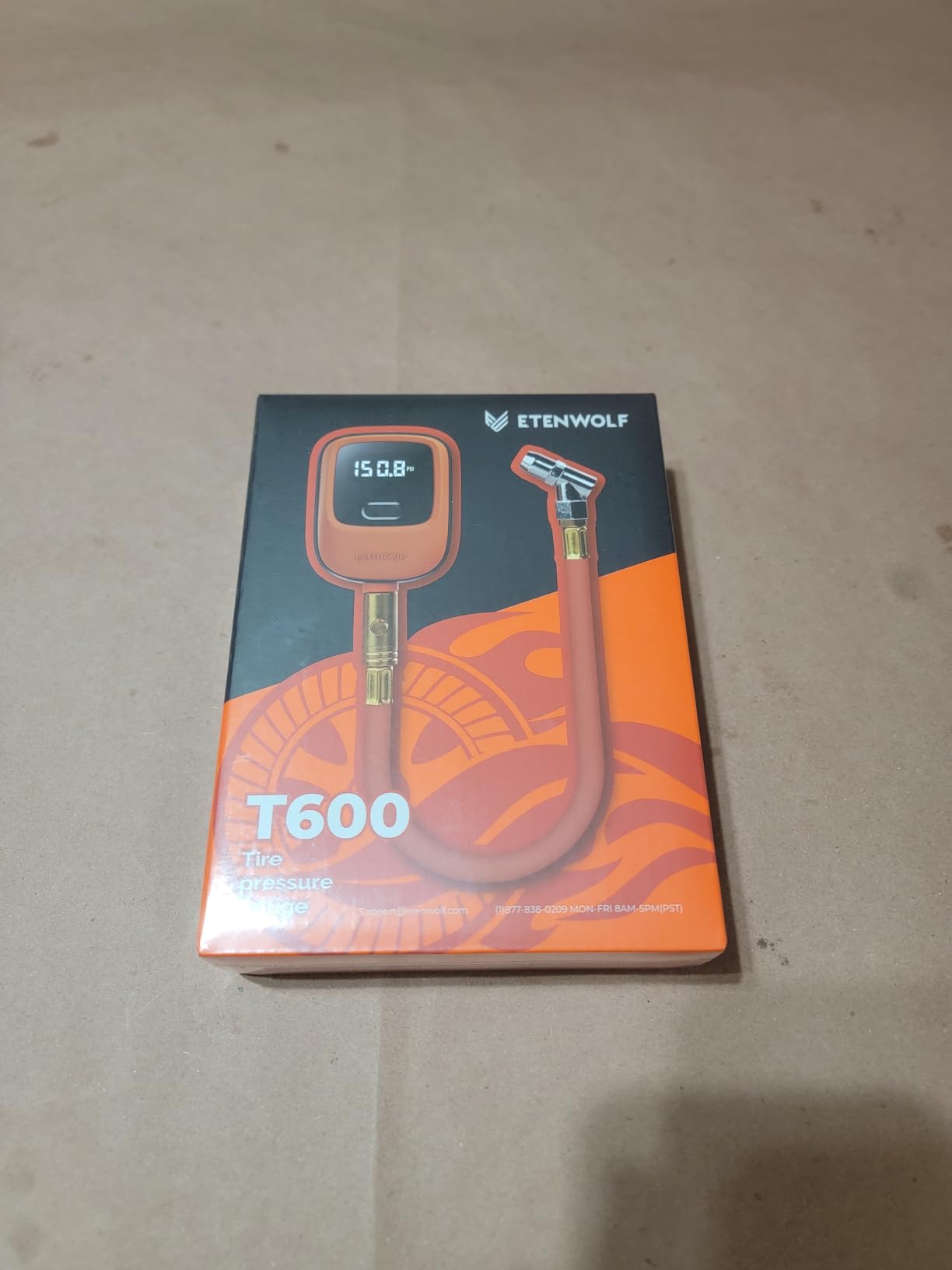ETENWOLF T600 Digital Tire Pressure Gauge 0-250 PSI, ANSI B40.7 2A Grade High Precision with Rubber Hose Customer Review ETENWOLF T600 Digital Tire Pressure Gauge 0-250 PSI, ANSI B40.7 2A Grade High Precision with Rubber Hose - Customer Photo 2