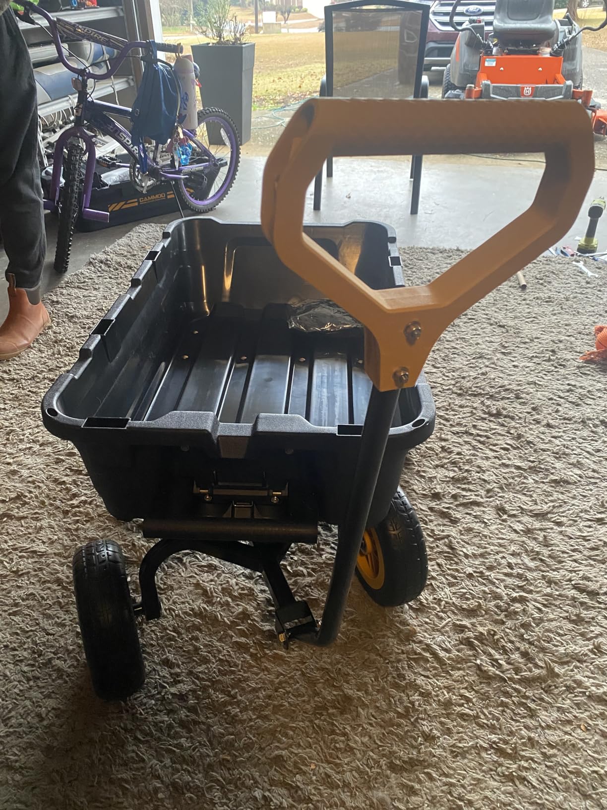 10in NO-FLAT TIRES 900lb Heavy-Duty Garden Dump Cart DIY Expandable Capacity Over 4 Cu.Ft. Utility Wagon with Quick-Release Dumping & Prime Grade 100% Virgin Polypropylene-Not Recycled Material customer photo 1