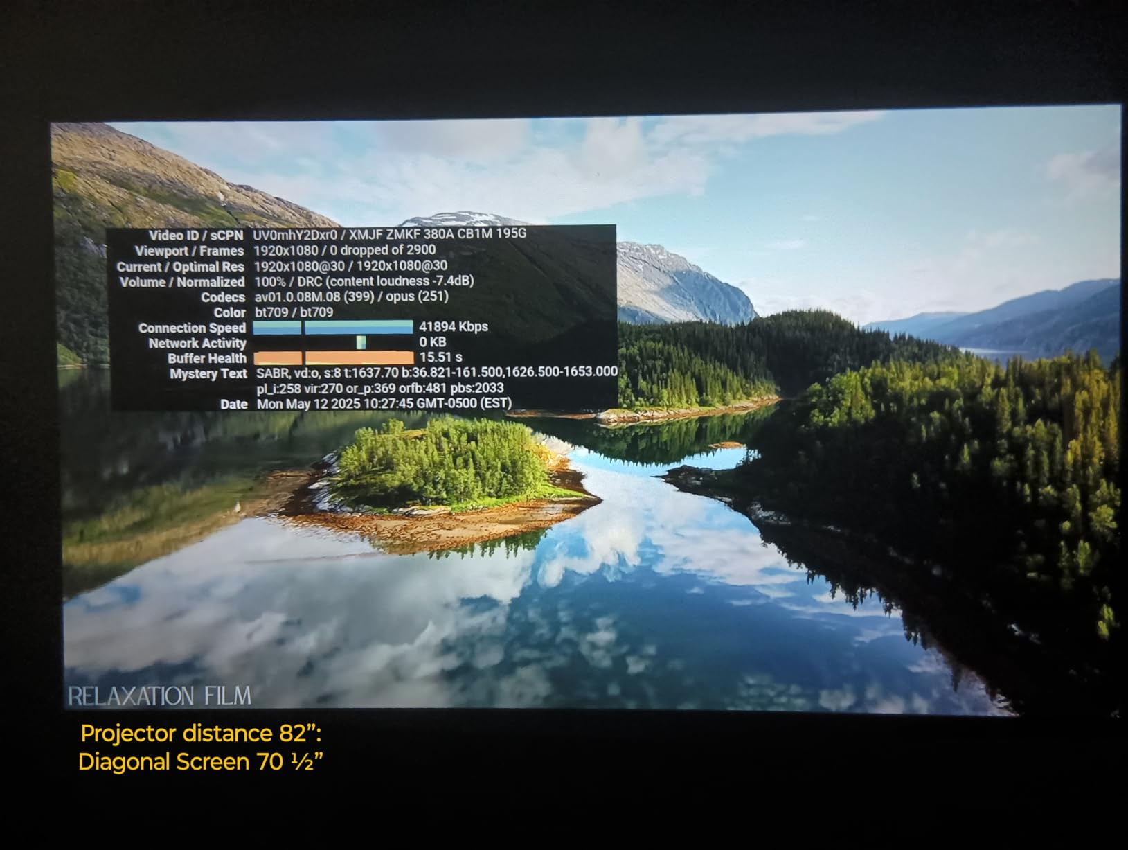 [Officially-Licensed APP/4K Support/Dolby Audio] Portable Smart Projector with WiFi and Bluetooth, Auto Focus & Keystone/Zoom,360°Adjustable Stand, iWIMIUS Mini Outdoor Moive Proyector（2026 Upgraded） customer photo 2