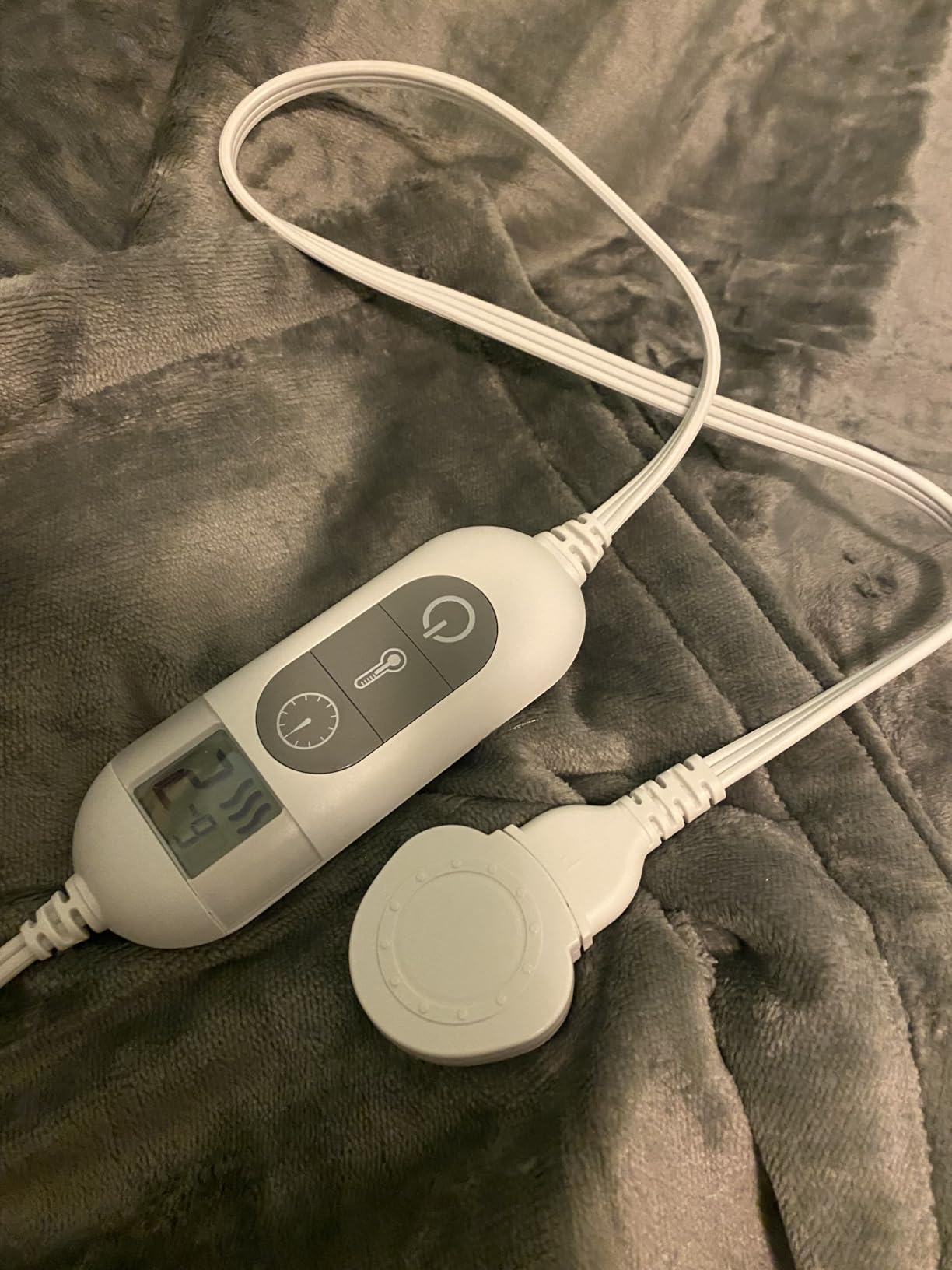 Heated Throw Blanket with 1-9 hrs Timer Auto-Off & 8 Heating Levels, Flannel Electric Blanket Full Body Warmth, ETL Certified & Machine Washable - Customer Photo 2