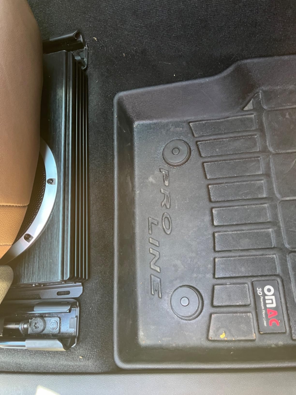 Sound Storm Laboratories LOPRO10 Powered Under Seat Car Subwoofer - 1200 Watts Max, Single 2.6 Ohm, Voice Coil, Built in Amp, Low Profile, Remote Subwoofer Control customer photo 2