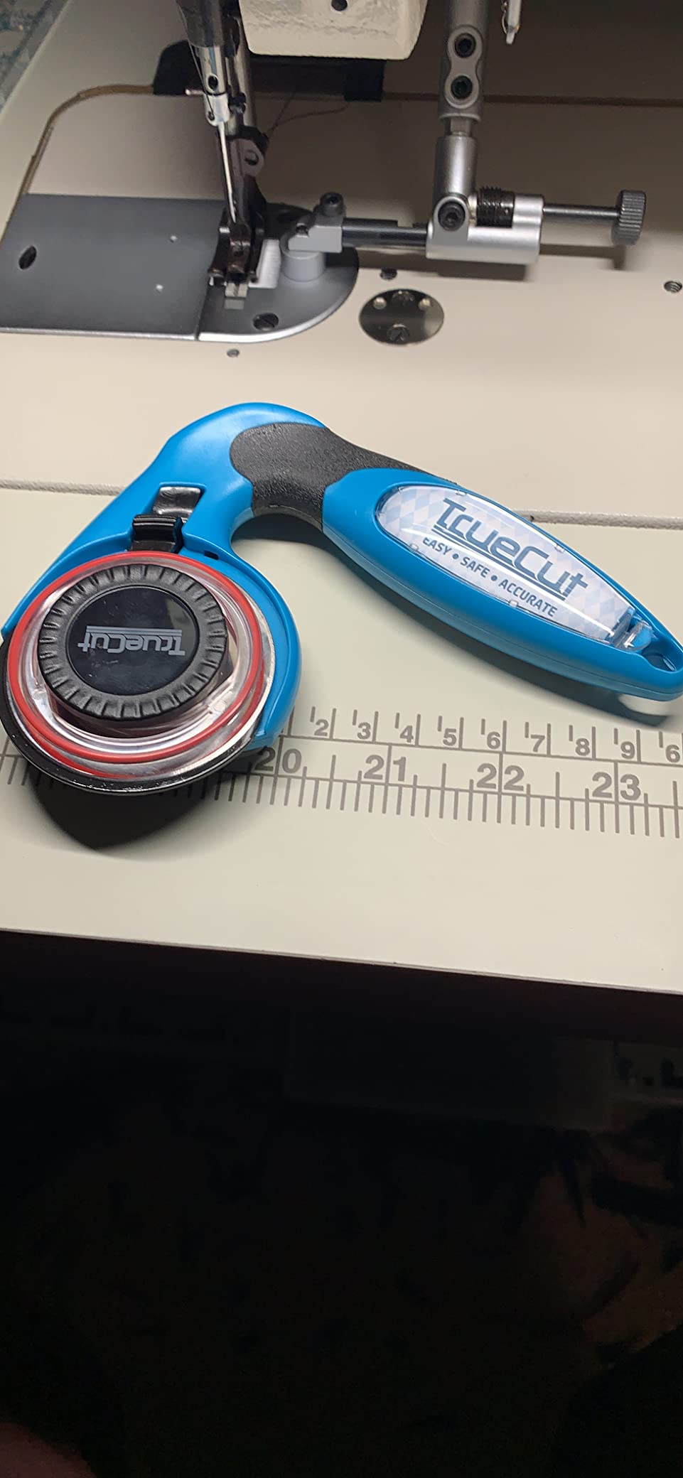 TrueCut My Comfort Rotary Cutter - 45mm Ergonomic Wheel Cutter for Fabric, Quilting, Sewing, Crafting - Left or Right-Handed - Track-and-Guide Ruler - Quilting and Sewing Supplies customer photo 2