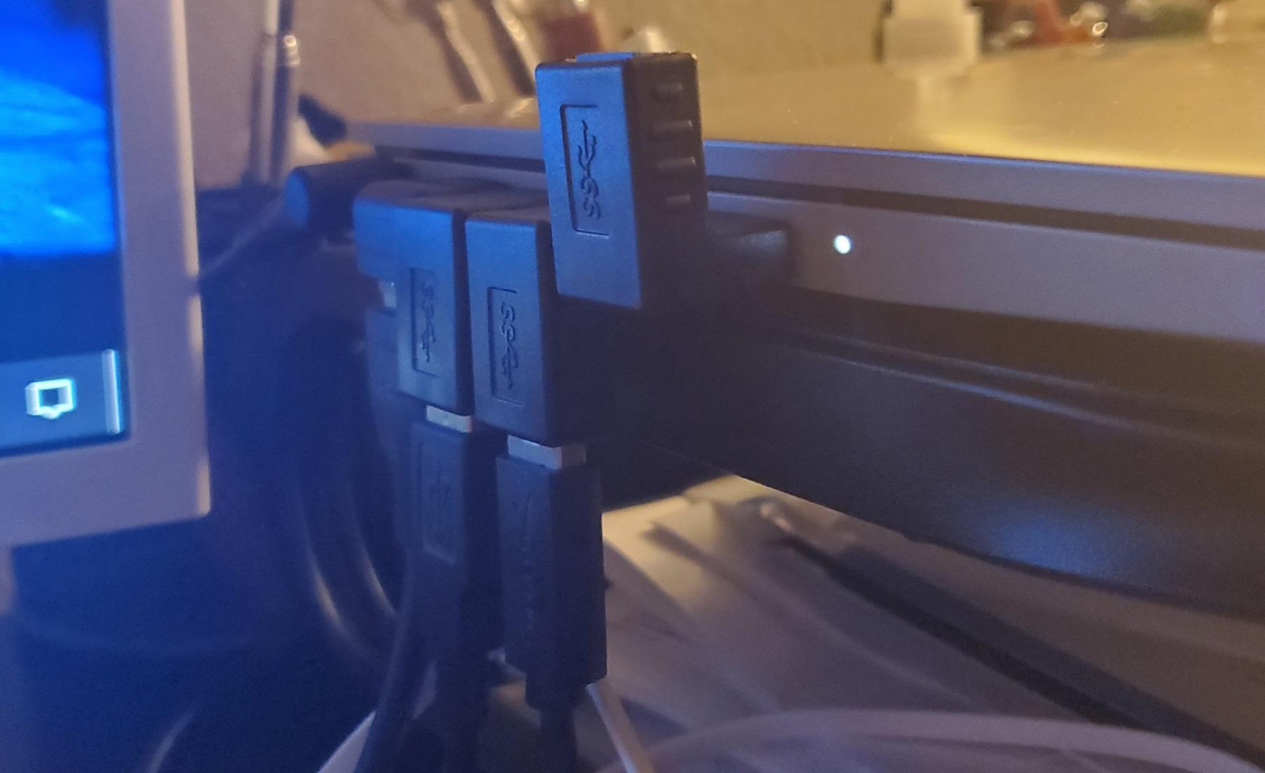 Cable Matters Combo Pack 270 Degree and 90 Degree HDMI Adapter (Right Angle HDMI) with 4K and HDR Support customer photo 2