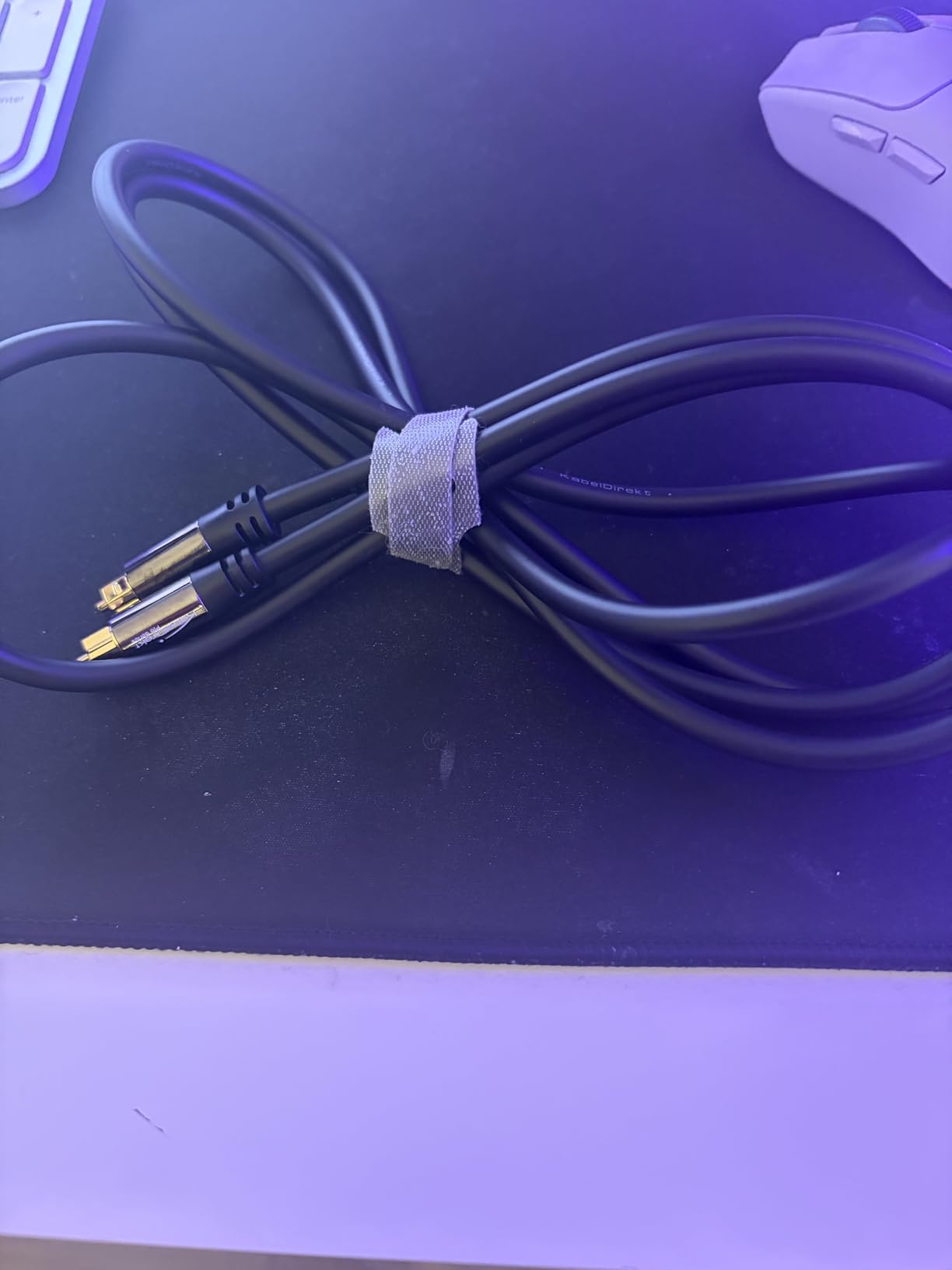 KabelDirekt TOSLINK Optical Audio Cable 6ft Fiber Optic Cord, S/PDIF Digital Audio Optical Cable for Soundbar, Stereo Systems, Home Cinema, Xbox One/PS4, Designed in Germany customer photo 2