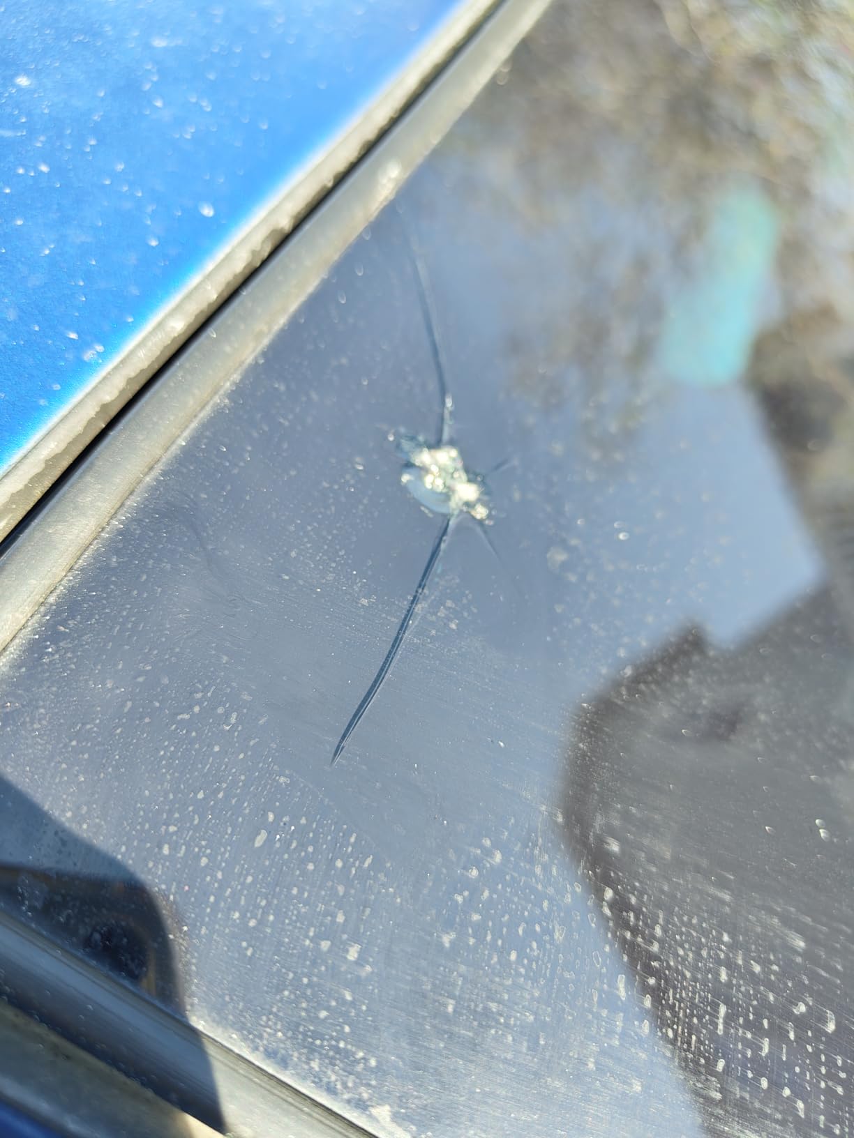 Rain-X 600001 Windshield Repair Kit - Quick and Easy Durable Resin Based Windshield Repair Kit for Chips and Cracks, Good for Round Damage Below 1