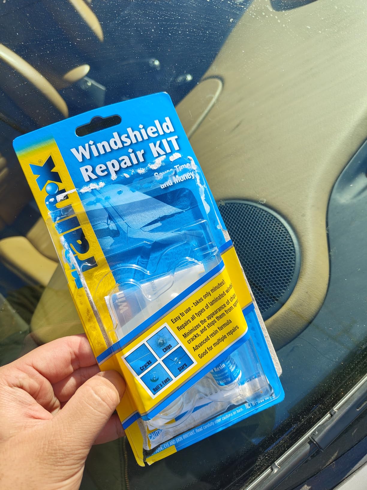 Rain-X 600001 Windshield Repair Kit - Quick and Easy Durable Resin Based Windshield Repair Kit for Chips and Cracks, Good for Round Damage Below 1