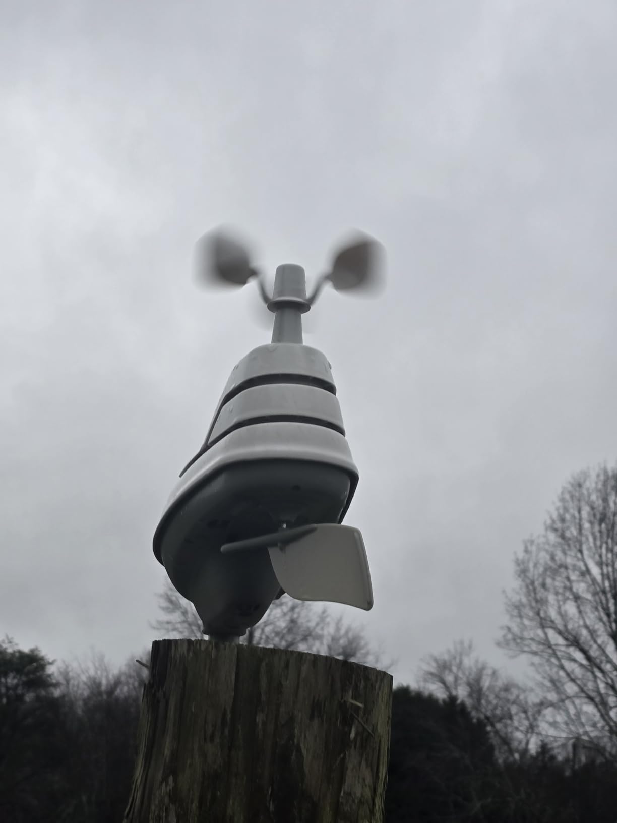 AcuRite Iris (5-in-1) Indoor/Outdoor Wireless Weather Station for Indoor and Outdoor Temperature and Humidity, Wind Speed and Direction, and Rainfall with Digital Display (01512M) customer photo 1