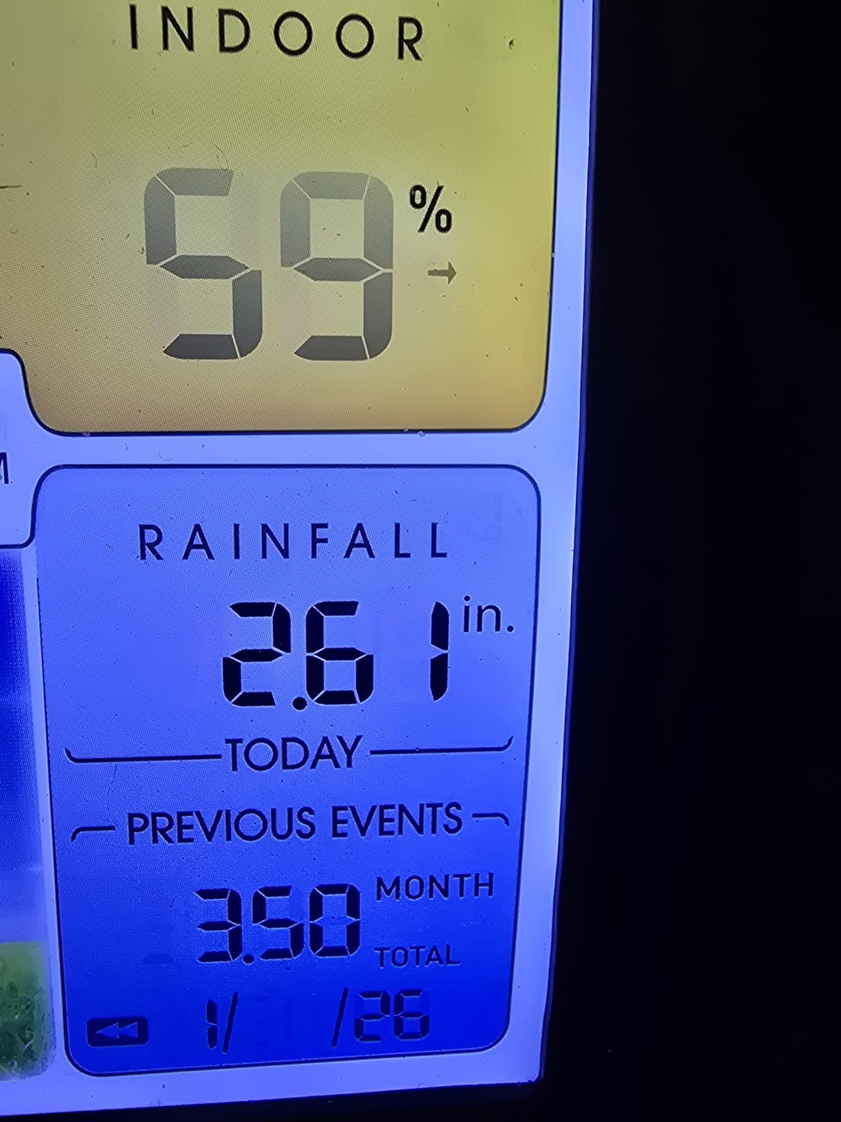 AcuRite Iris (5-in-1) Indoor/Outdoor Wireless Weather Station for Indoor and Outdoor Temperature and Humidity, Wind Speed and Direction, and Rainfall with Digital Display (01512M) customer photo 2