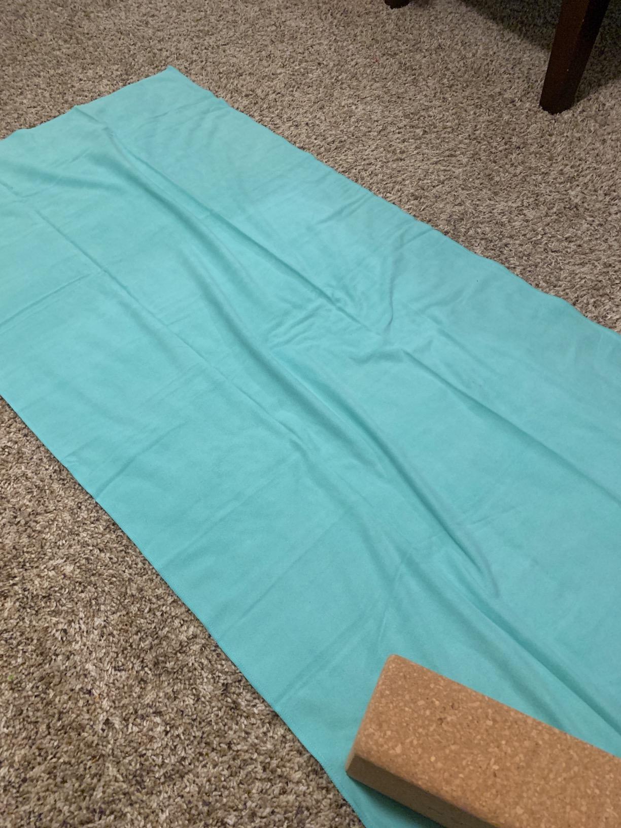 Shandali GoSweat Non-Slip Hot Yoga Towel with Super-Absorbent Soft Suede Microfiber in Many Colors, for Bikram Pilates and Yoga Mats. customer photo 2