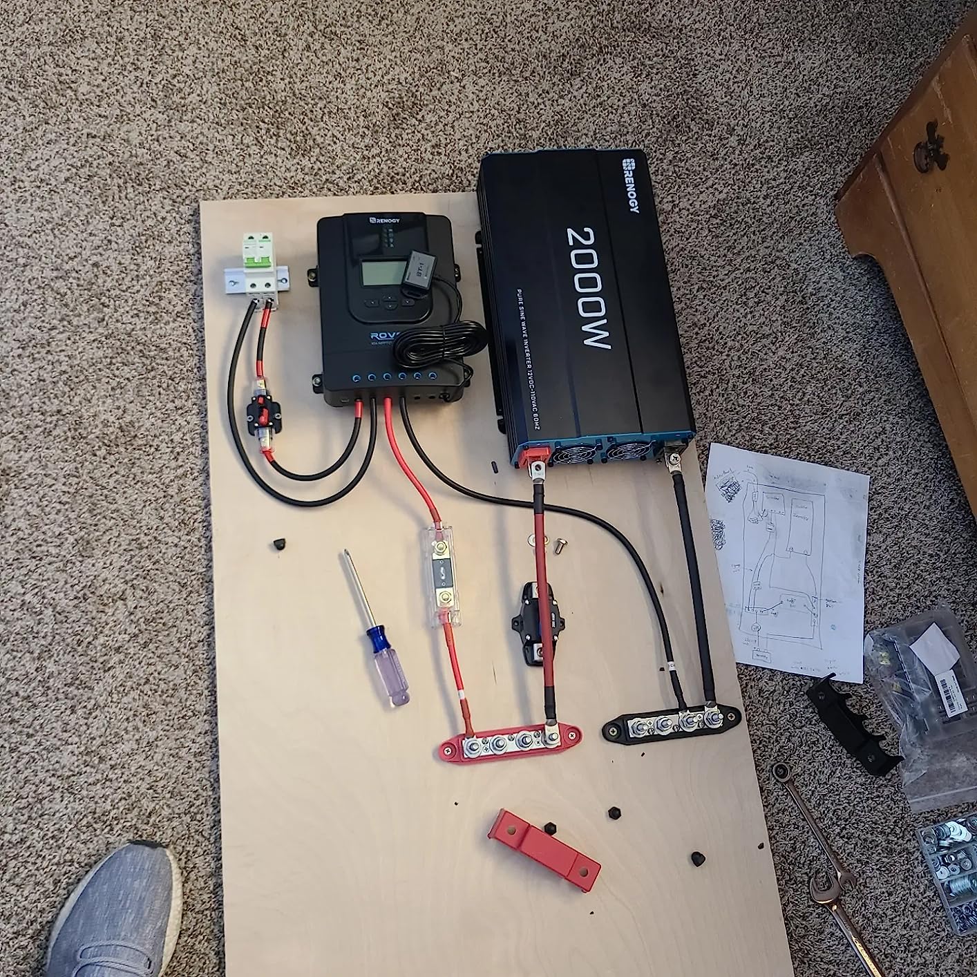 Renogy 400 Watts 12 Volts Monocrystalline Solar RV Kit Off-Grid Kit with Adventurer 30A PWM LCD Charge Controller+ Mounting Brackets+ Male and Female Connectors+Solar Cables+Cable Entry housing customer photo 2