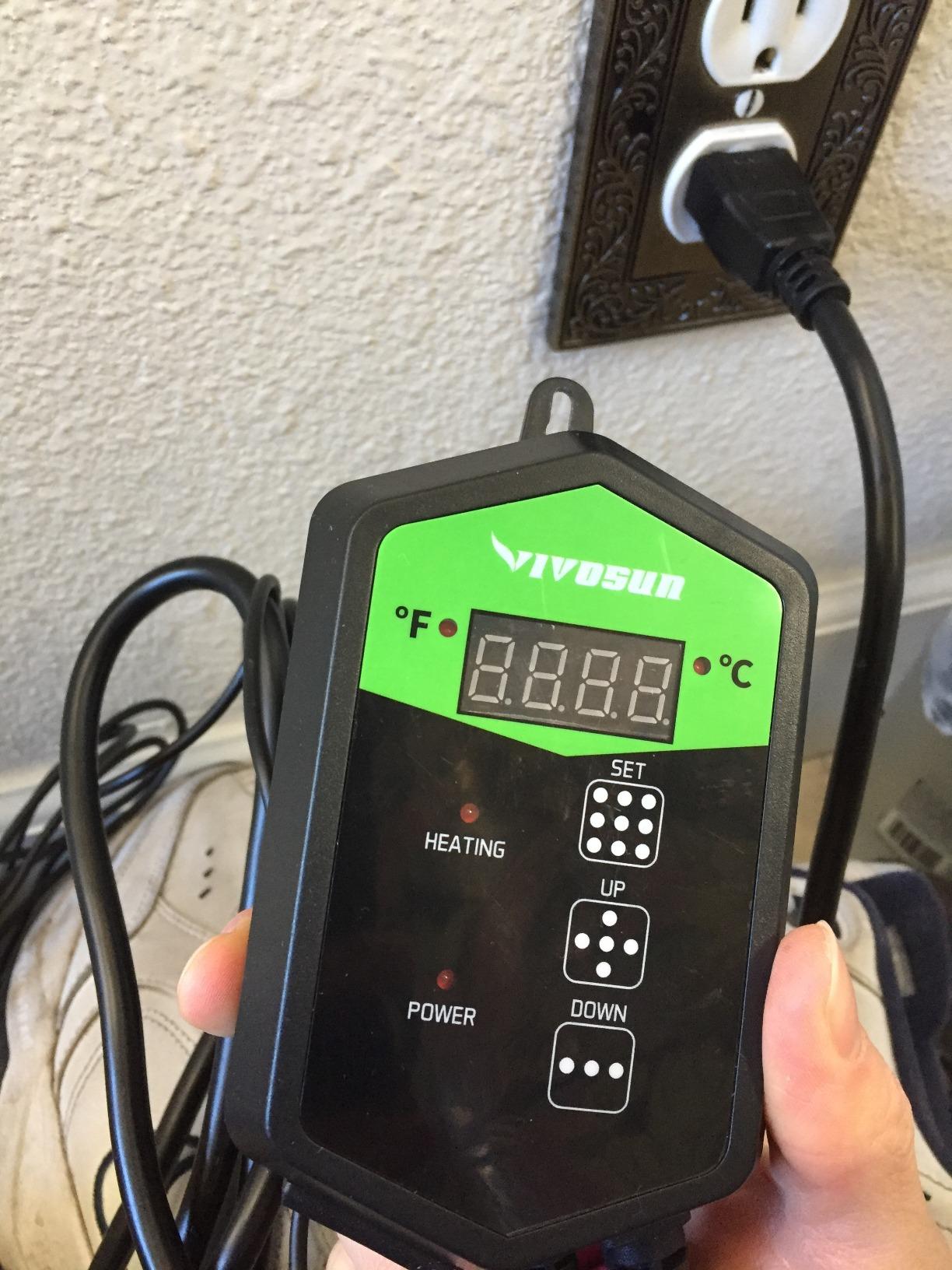 VIVOSUN Digital Heat Mat Thermostat Controller, 40-108 F 1000W for Reptiles, Seedlings, Germination, Incubation and Fermentation customer photo 1