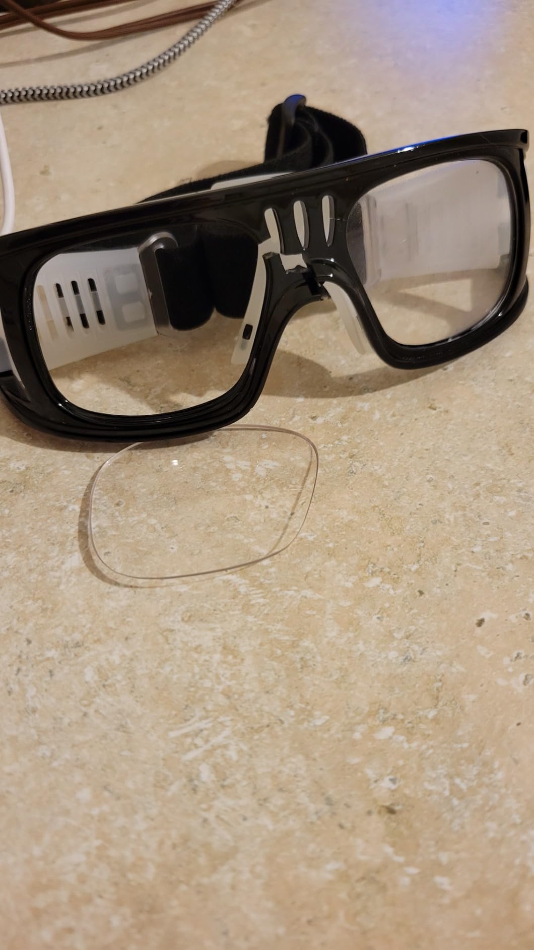 Andux Unisex Sports Glasses Anti Fog Goggles for Basketball Dribbling, Lacrosse, Eye Training LQYJ-01 customer photo 2