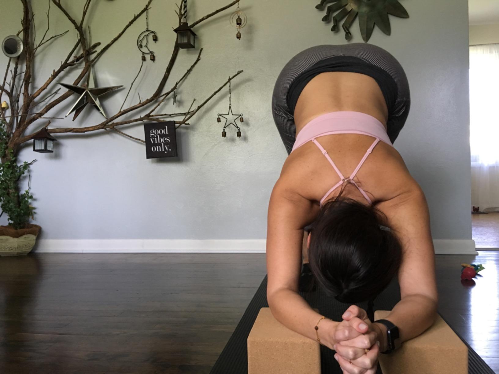 JBM Yoga Blocks 2 Pack with Strap, Cork Block 2 Pack EVA Foam Yoga Bricks Set,Stretch Blocks customer photo 2
