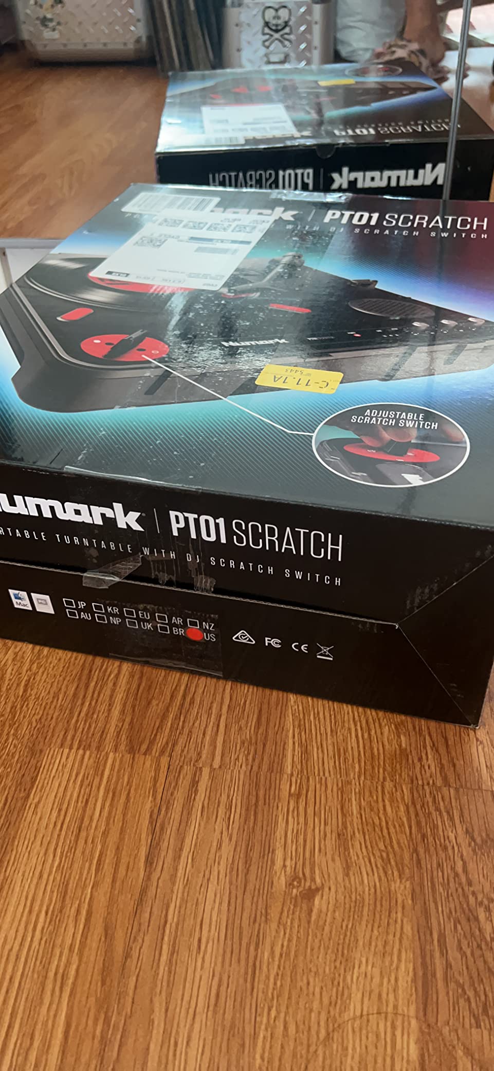 Numark PT01 Scratch | DJ Turntable for Portablists With User Replaceable Scratch Switch, Built In Speaker, Battery or AC Adapter, Three Speed RPM Selection & USB Connectivity customer photo 2