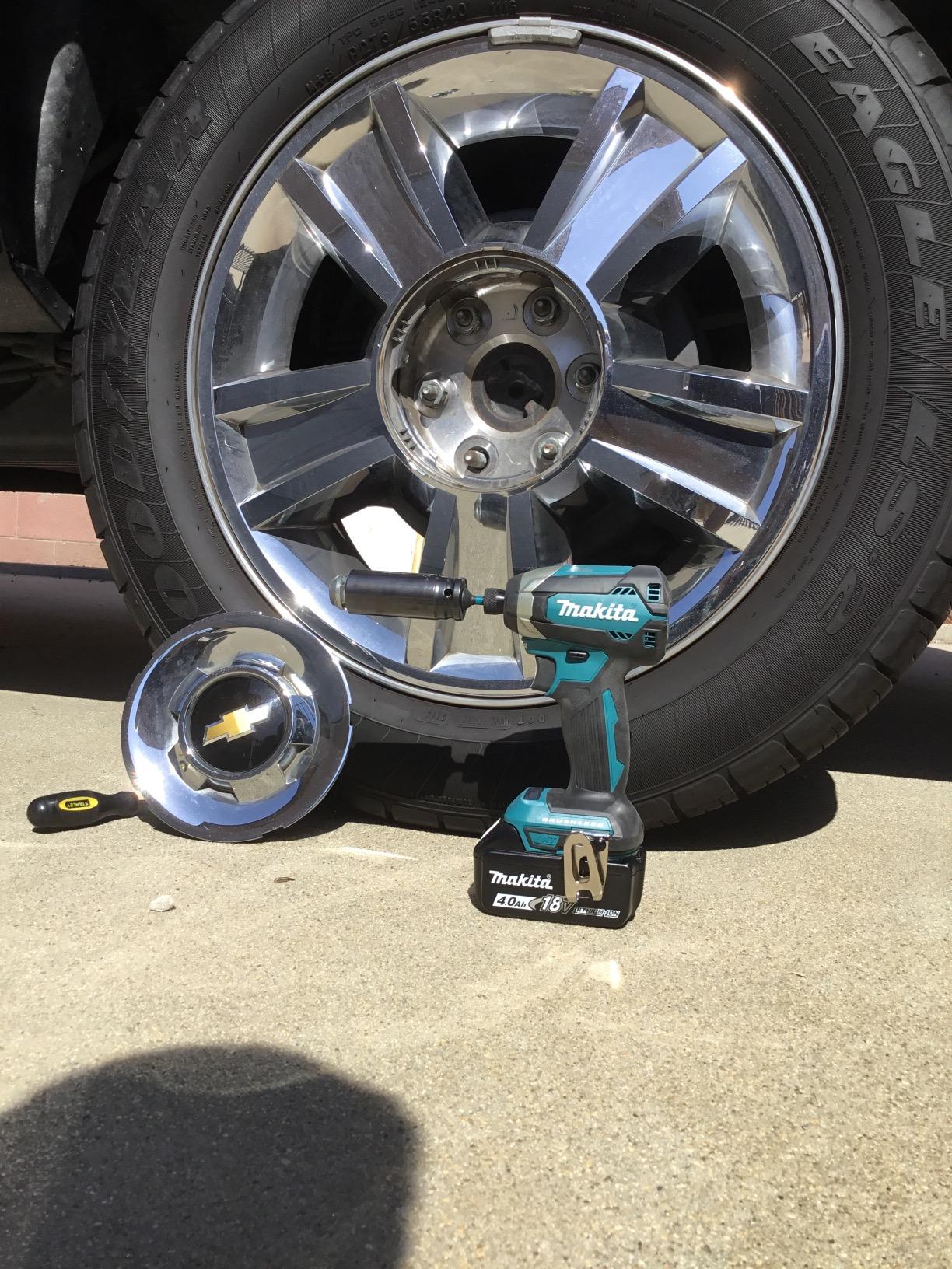 XDT13Z 18V LXT Lithium-Ion Brushless Cordless Impact Driver, Tool Only, Variable Speed customer photo 1